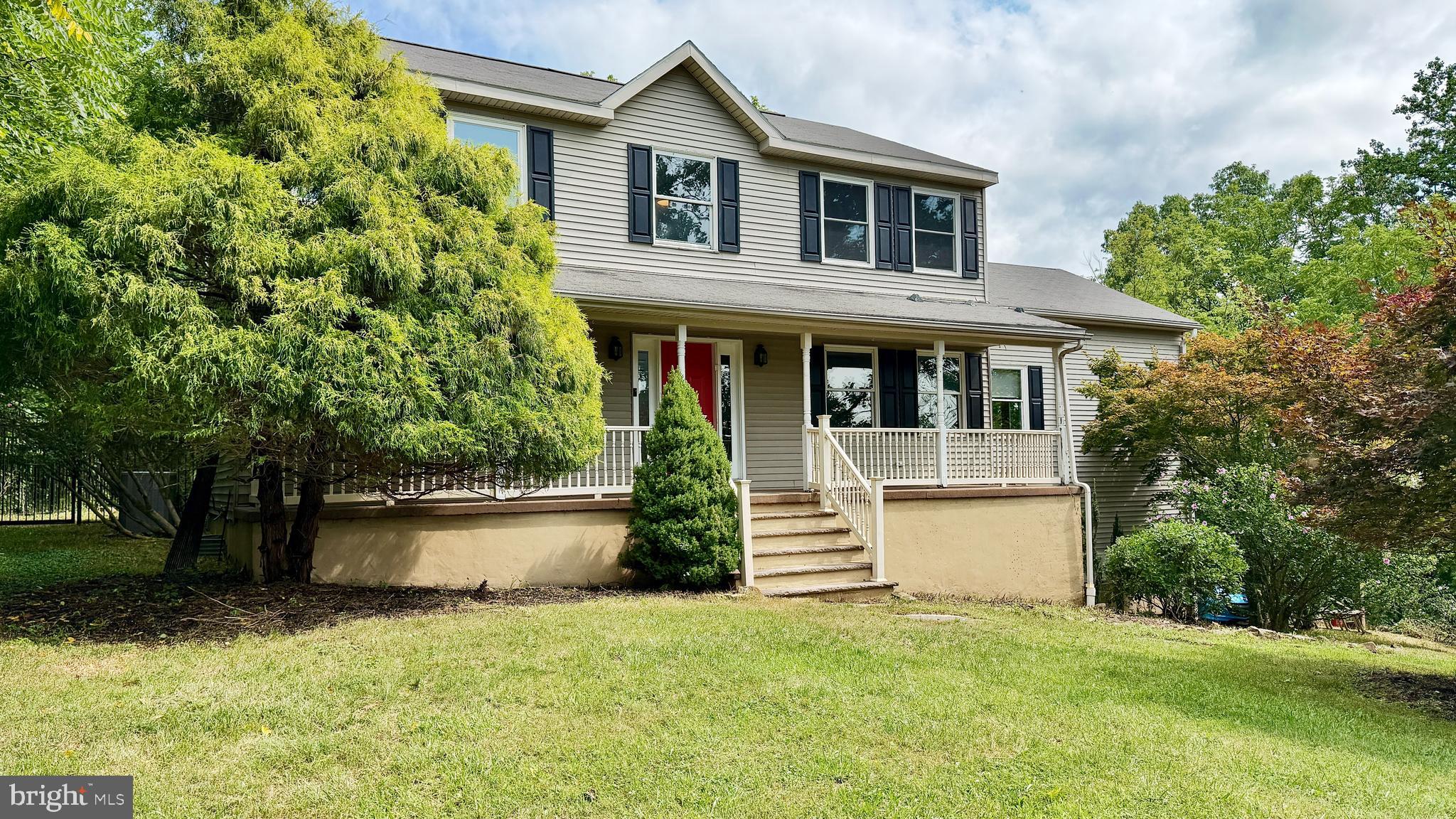 18 JOAN STREET