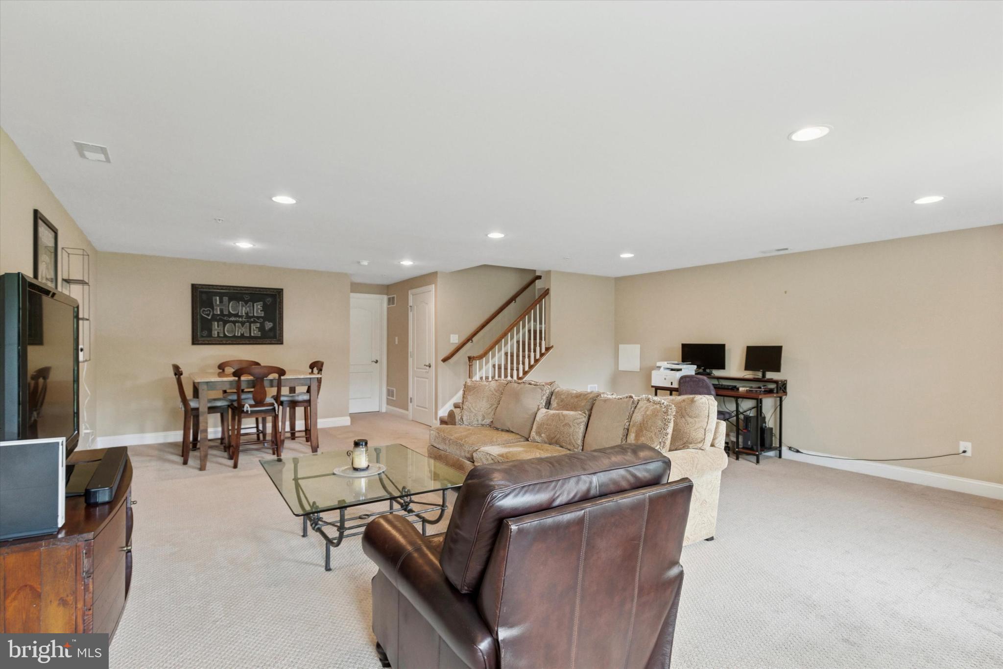 TH AT HERITAGE CNTR - Residential