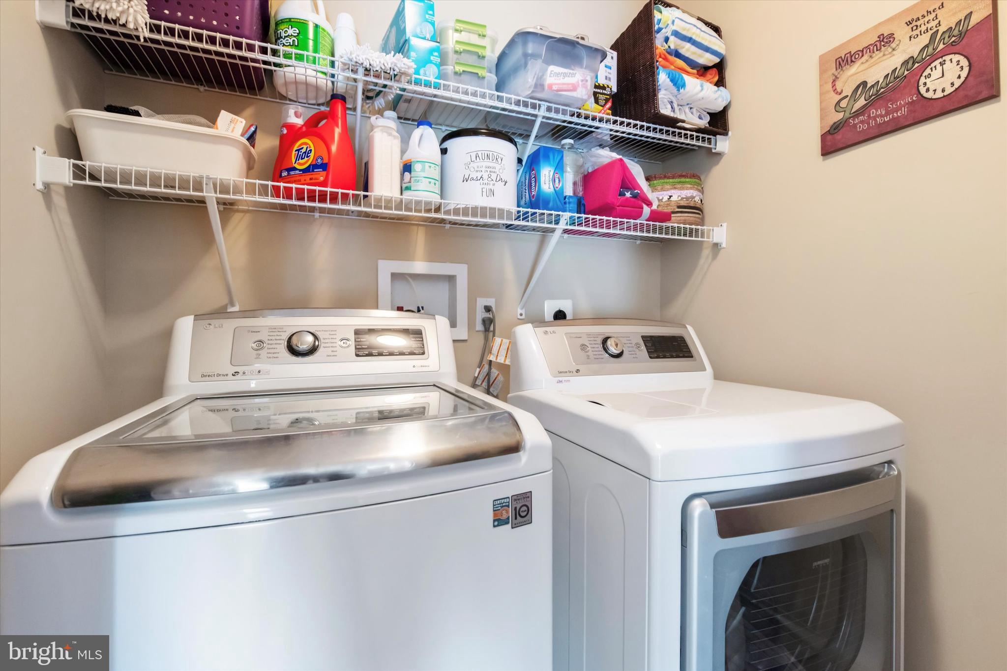 TH AT HERITAGE CNTR - Residential