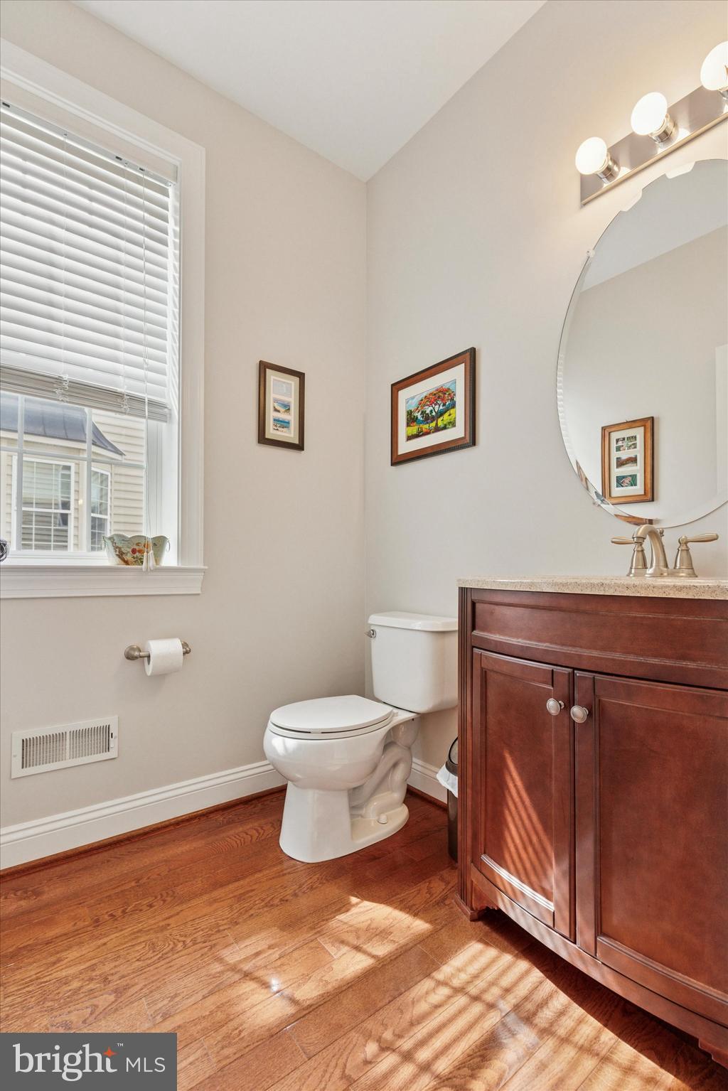 TH AT HERITAGE CNTR - Residential