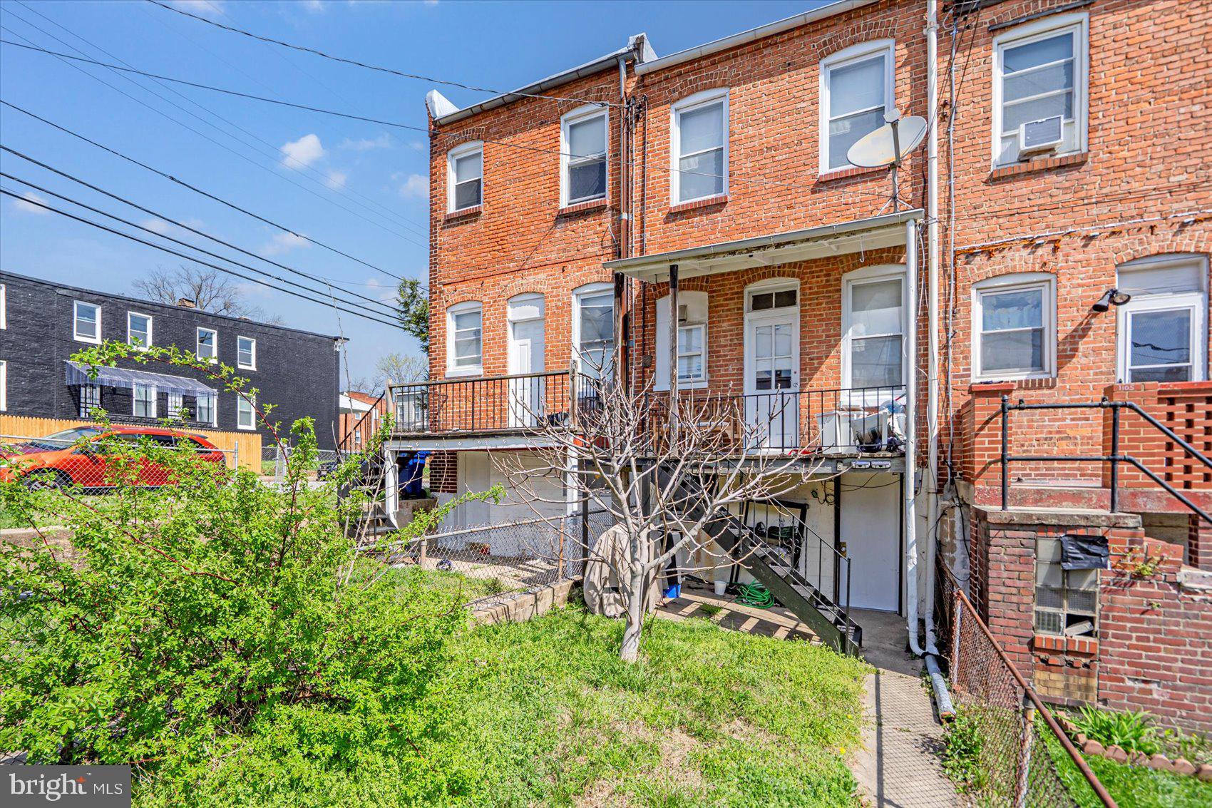 WAVERLY - Residential