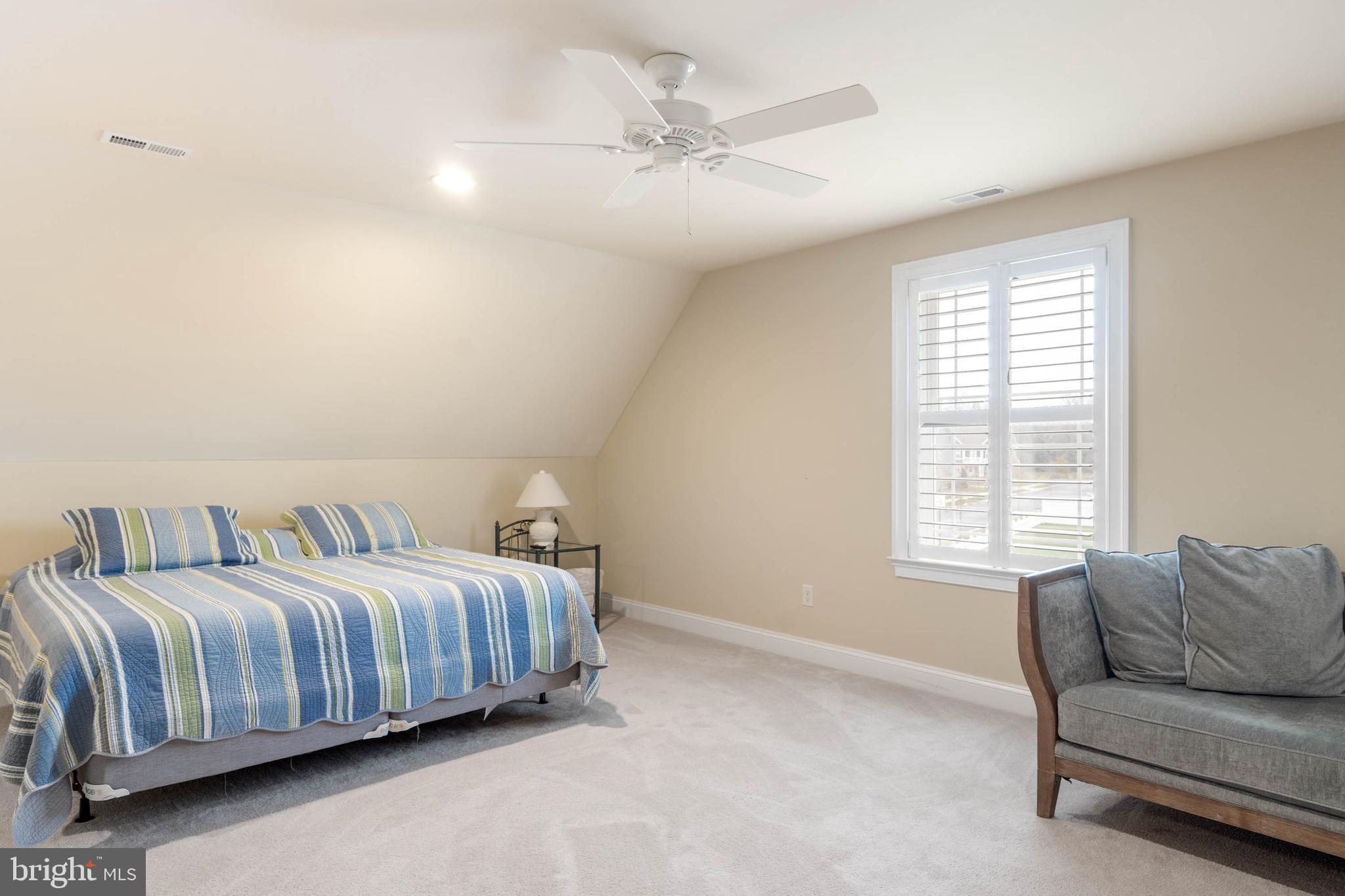 COVENTRY AT BARRINGTON PARK - Residential