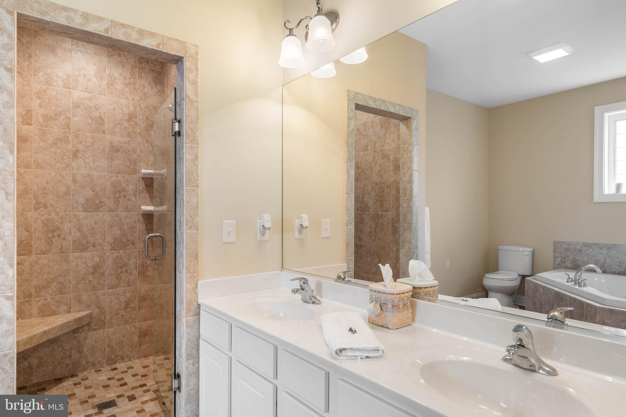 COVENTRY AT BARRINGTON PARK - Residential