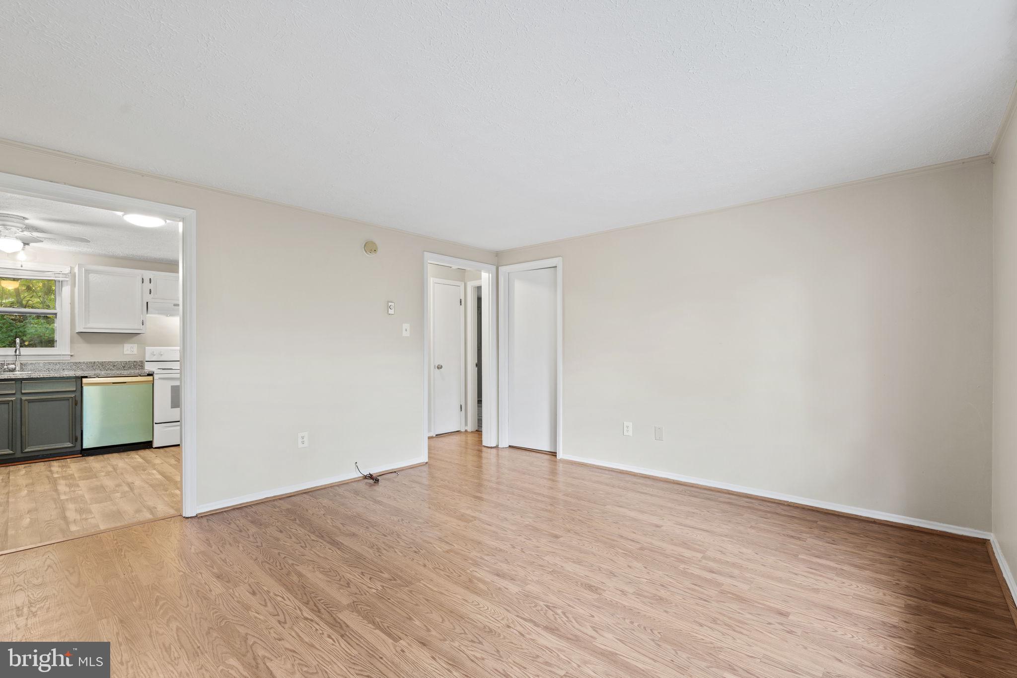 SHANNONDALE - Residential Lease