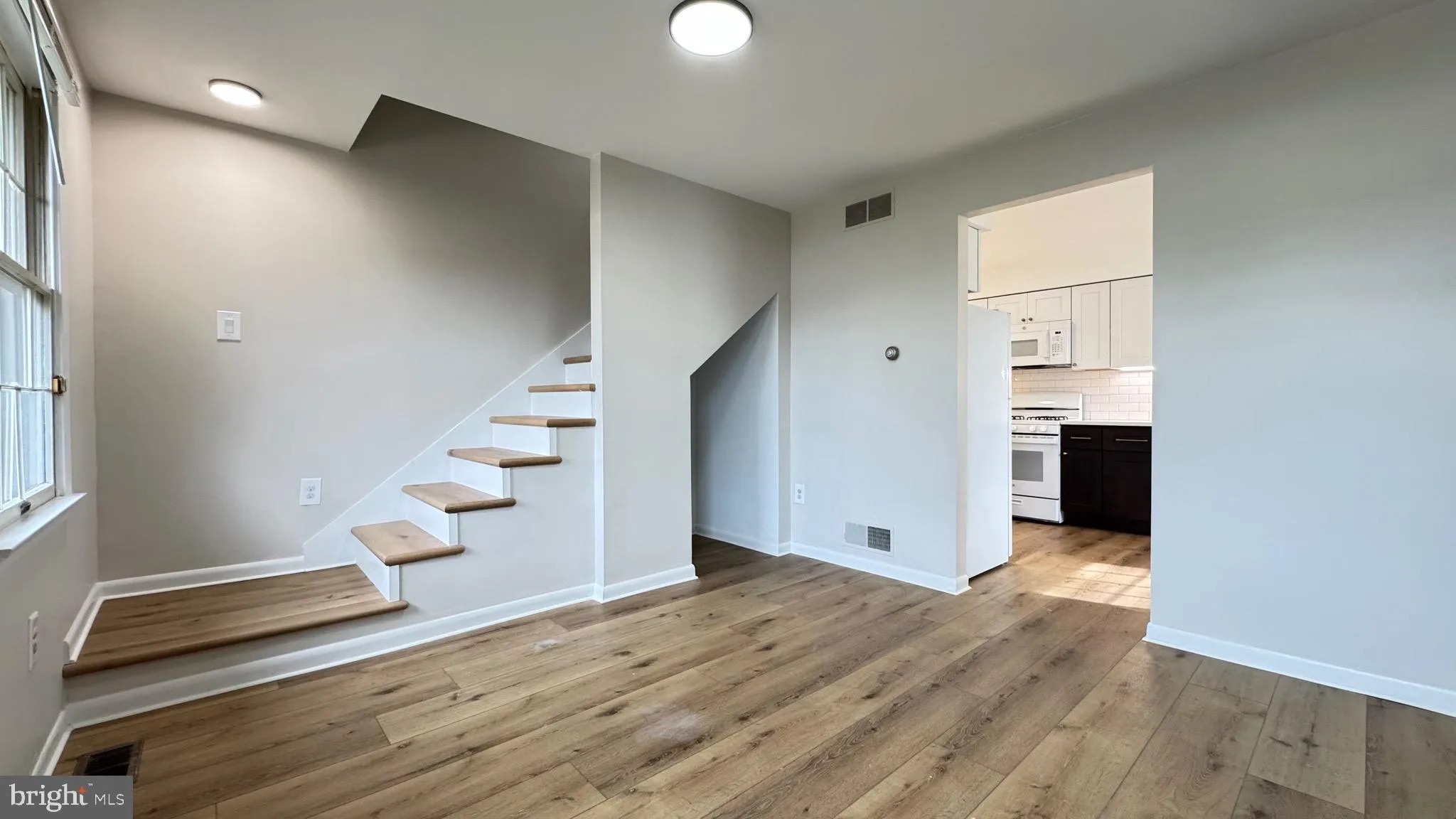 Somerdale, New Jersey 08083, United States, 2 Bedrooms Bedrooms, ,2 BathroomsBathrooms,Residential,Coming Soon,220256