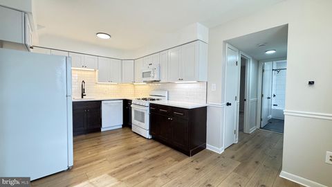 815 W WOOD AVENUE SOMERDALE NJ 08083