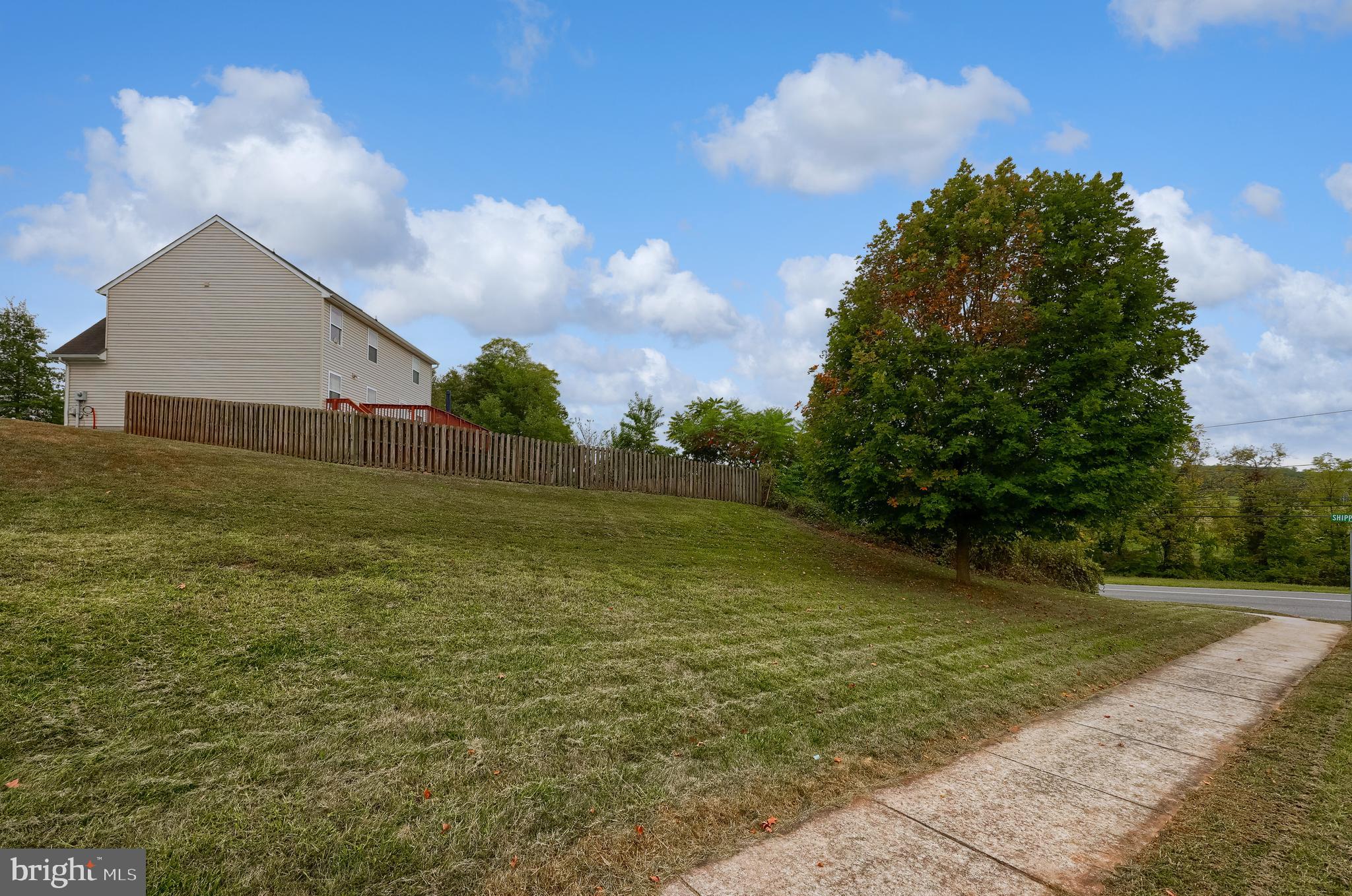 CAMERON WOODS - Residential