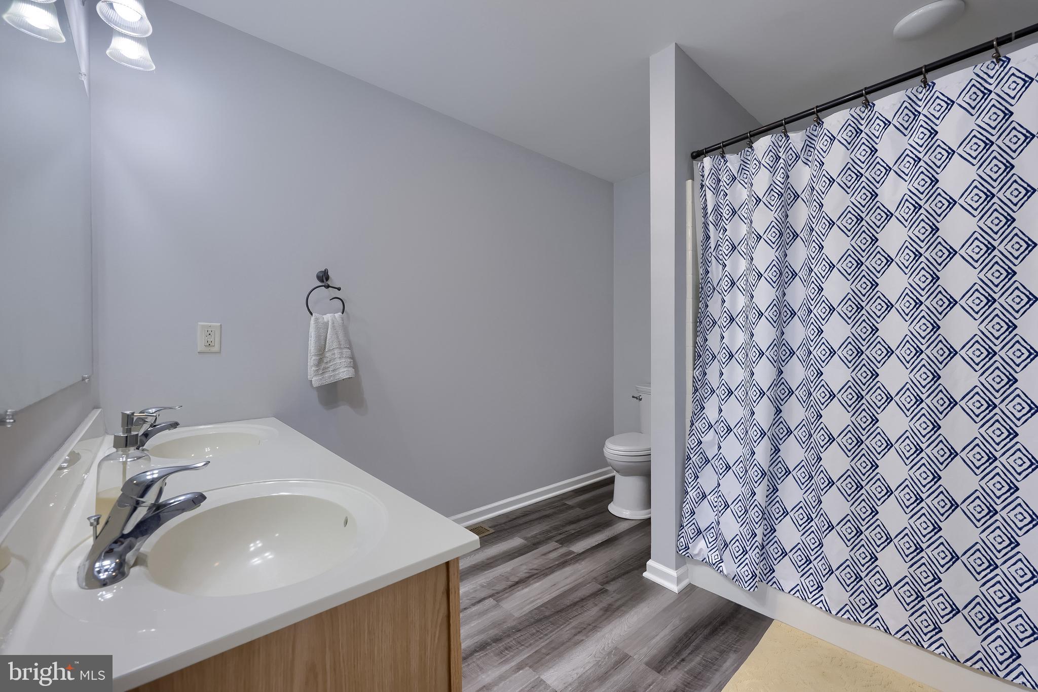 CAMERON WOODS - Residential