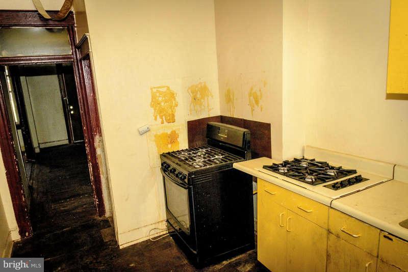 EDMONDSON VIILLAGE - Residential