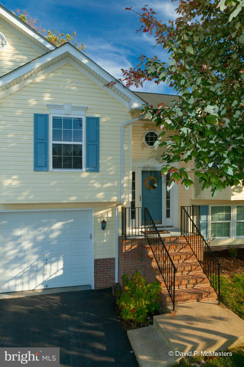 LAUREL RIDGE - Residential