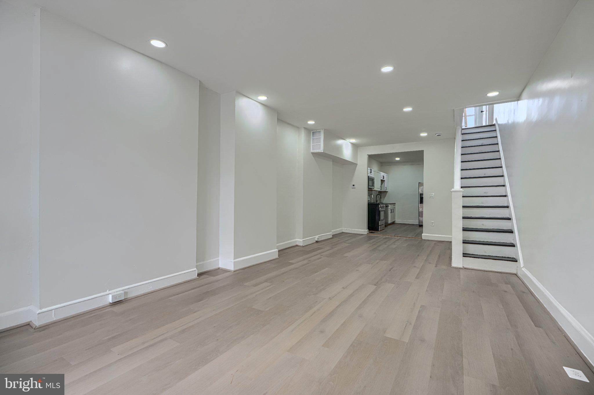 1120 MONTPELIER STREET