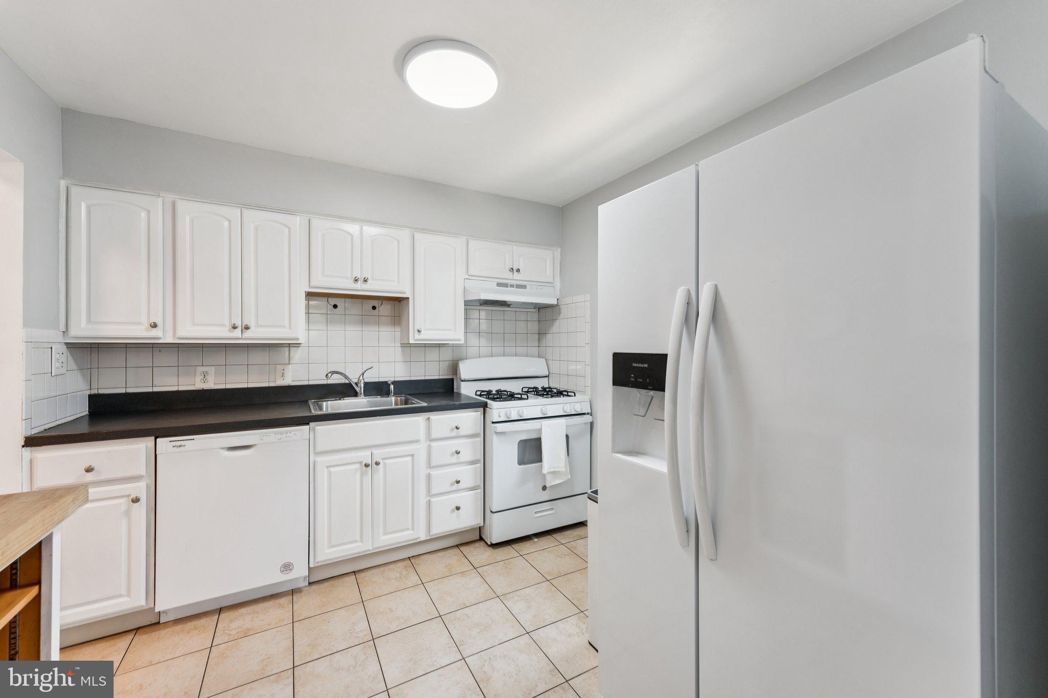 MASON TERRACE - Residential Lease