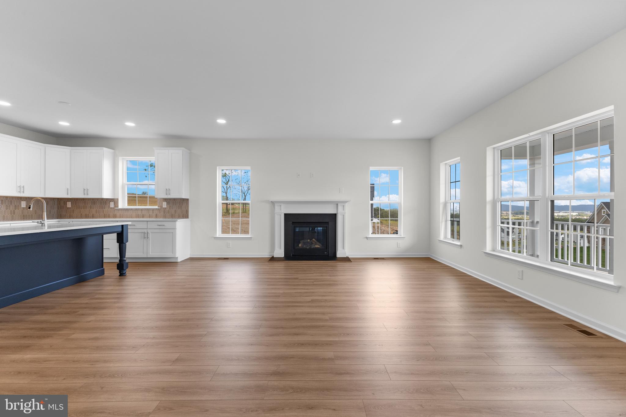 STEEPLECHASE NORTH - Residential