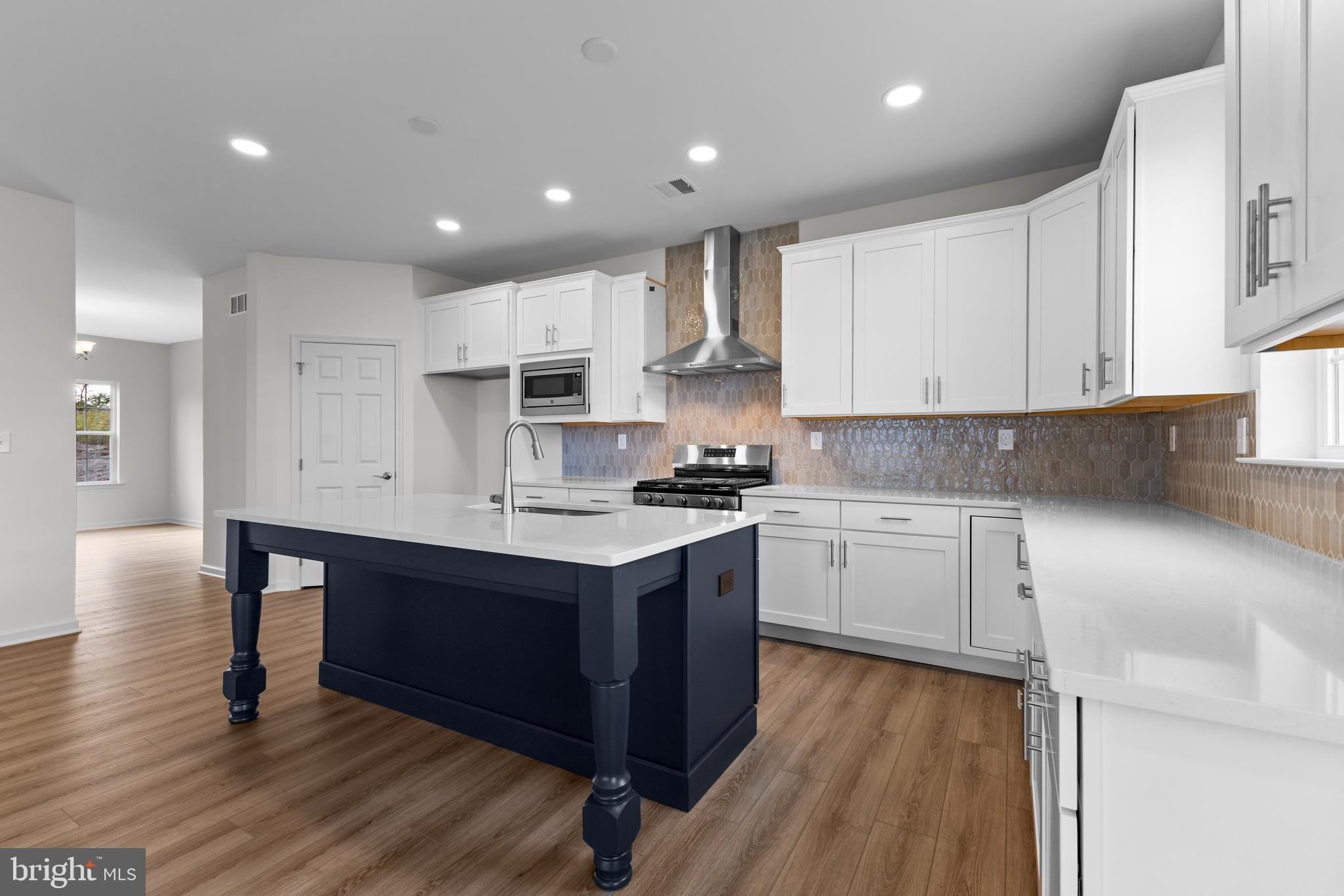 STEEPLECHASE NORTH - Residential