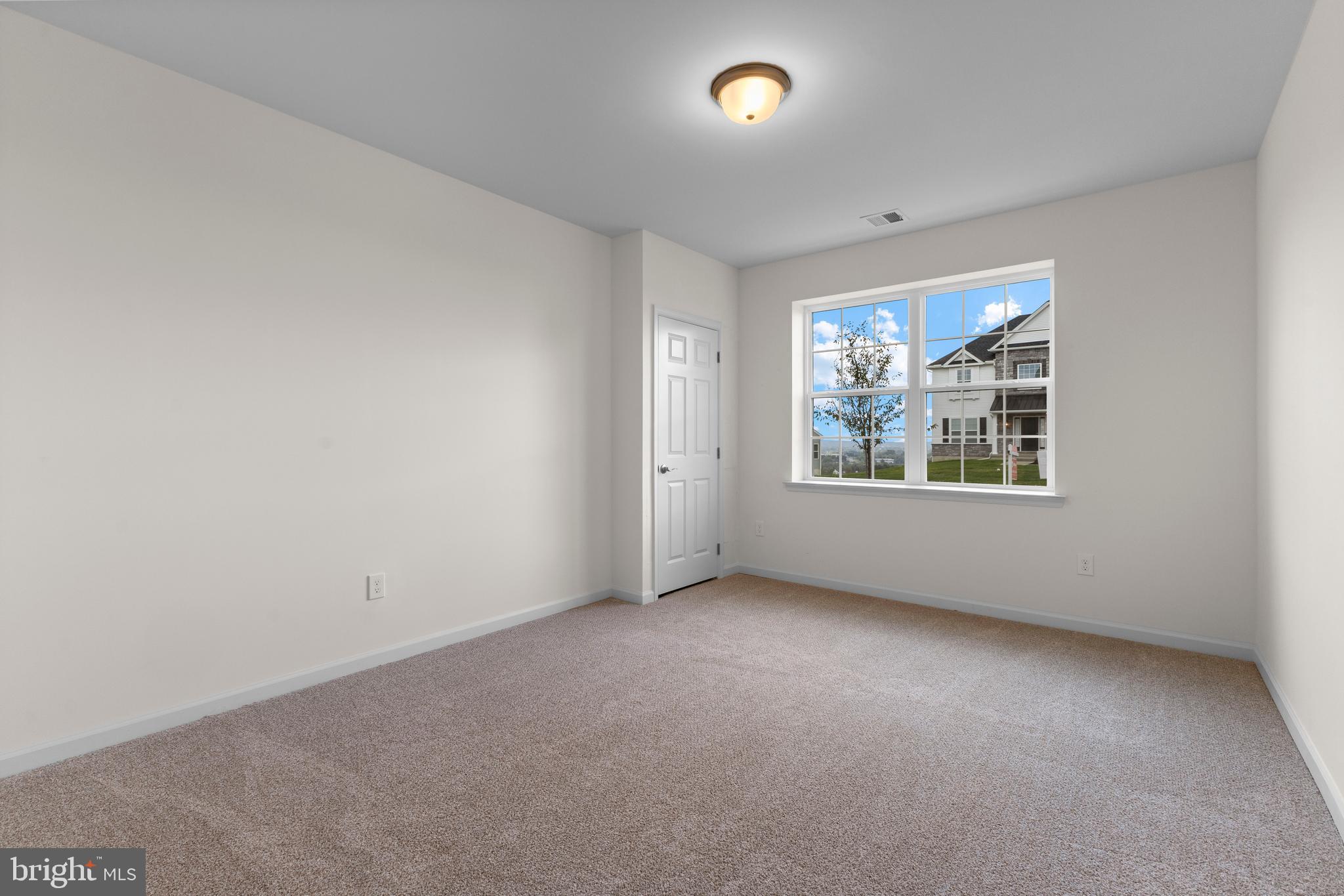 STEEPLECHASE NORTH - Residential