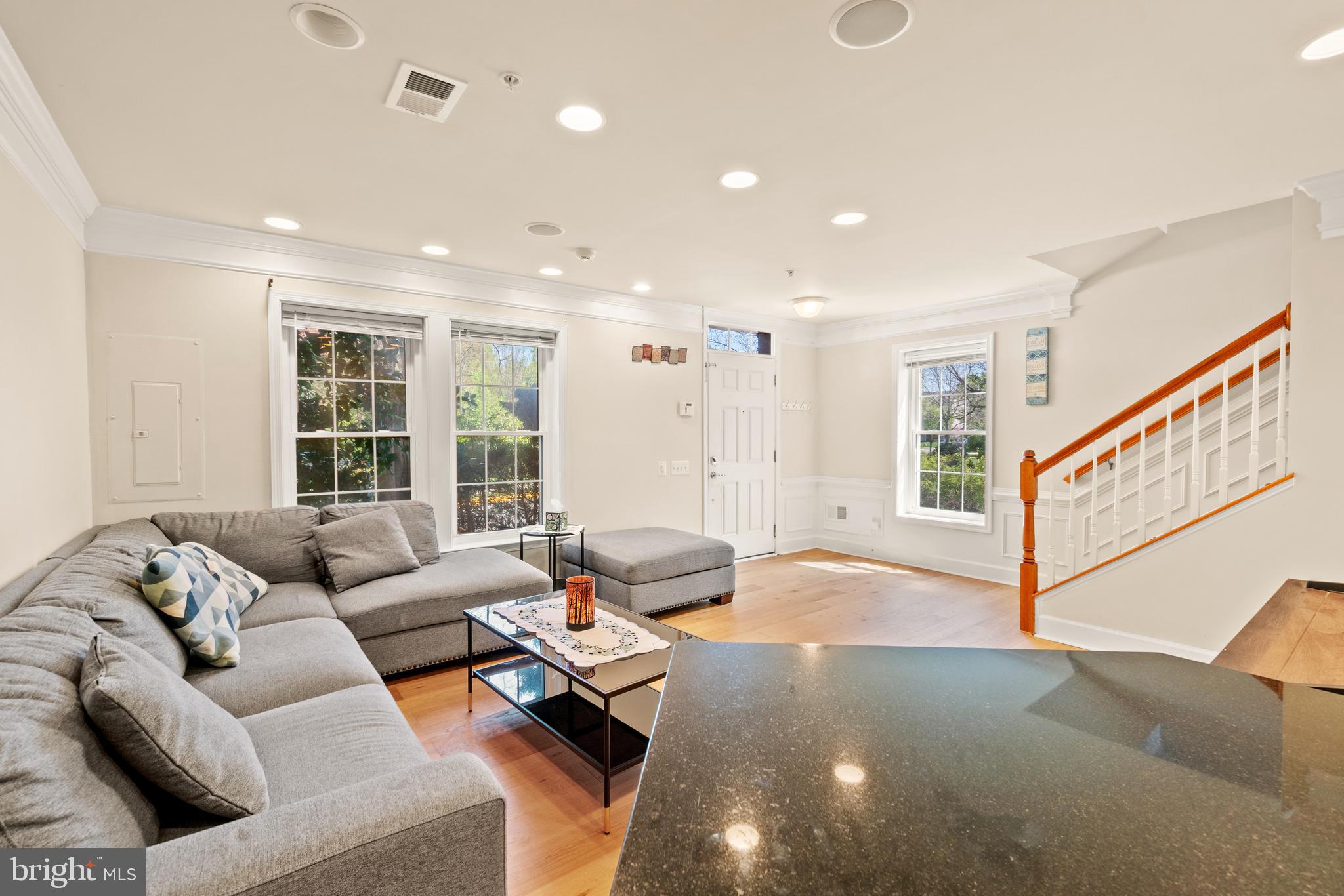 OAKLAWN - Residential