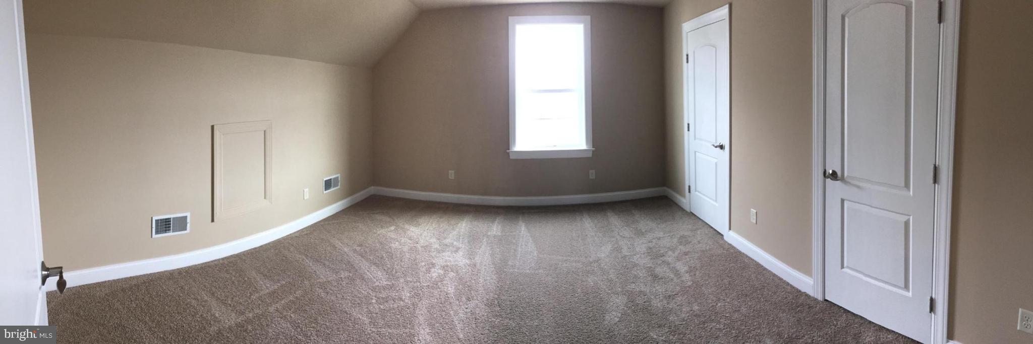 THE EAST MEADOW - Residential