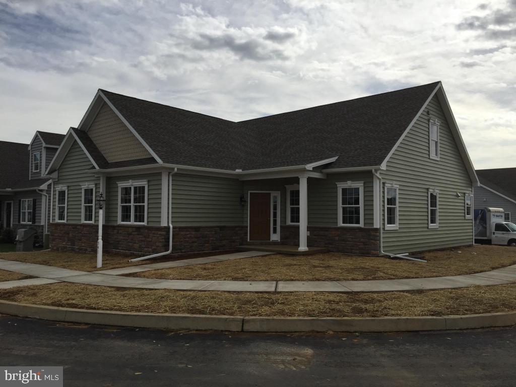 THE EAST MEADOW - Residential