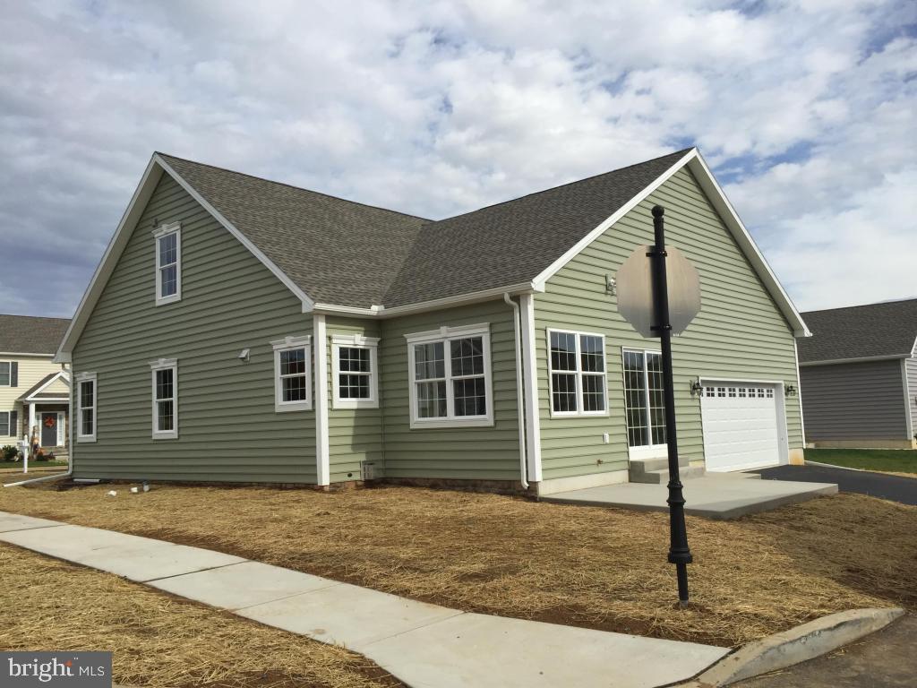 THE EAST MEADOW - Residential