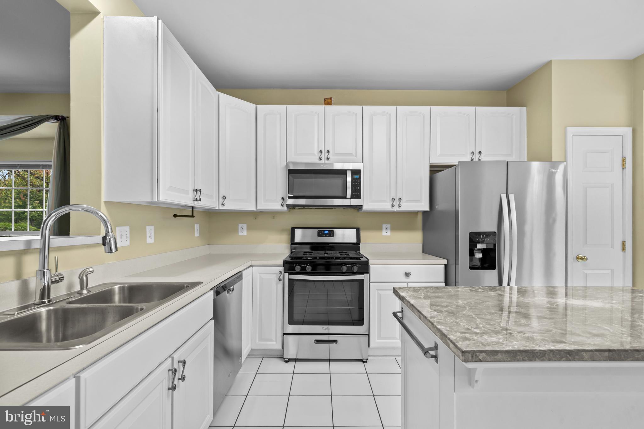 KINGSVIEW RIDGE - Residential