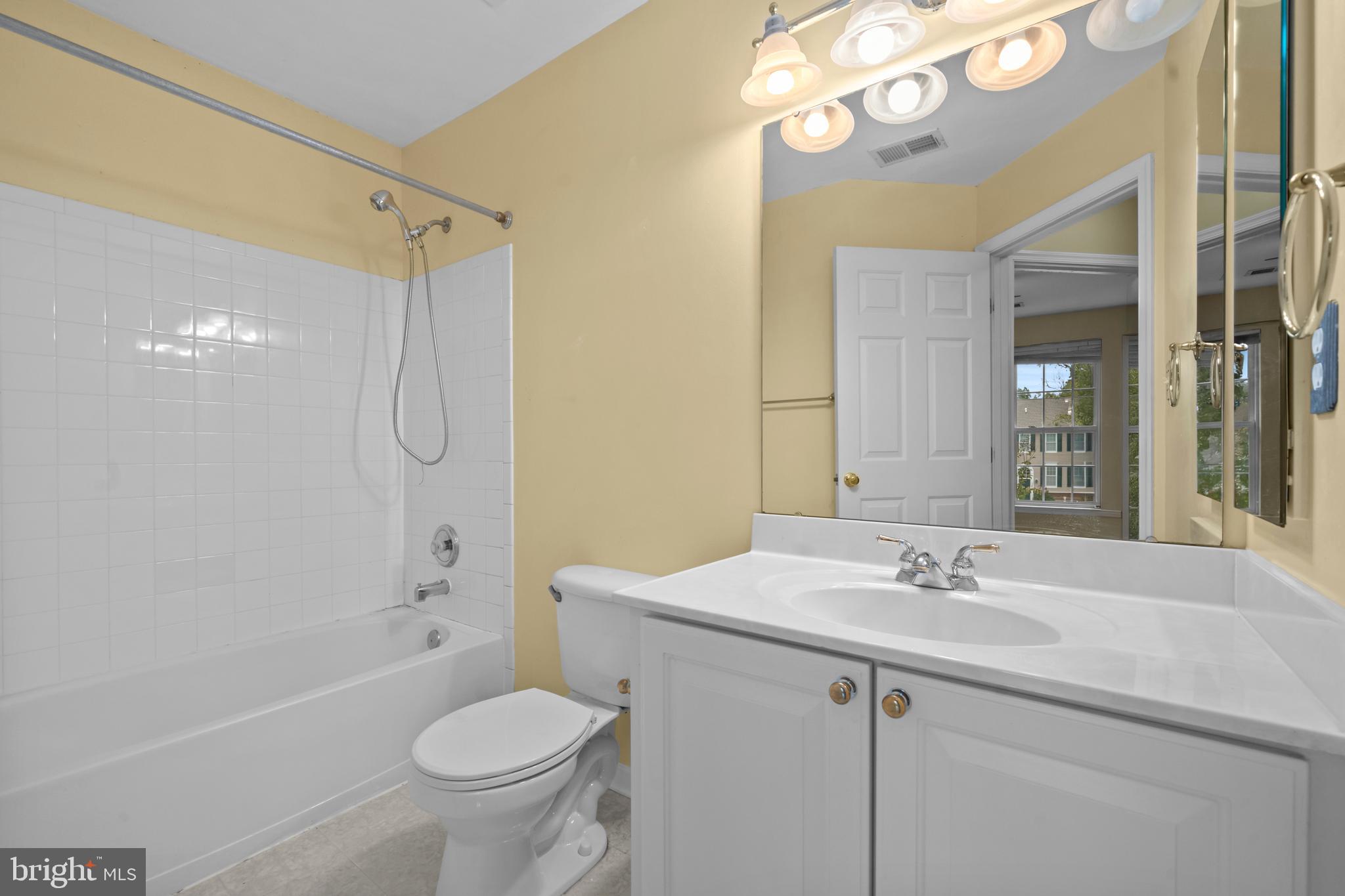 KINGSVIEW RIDGE - Residential