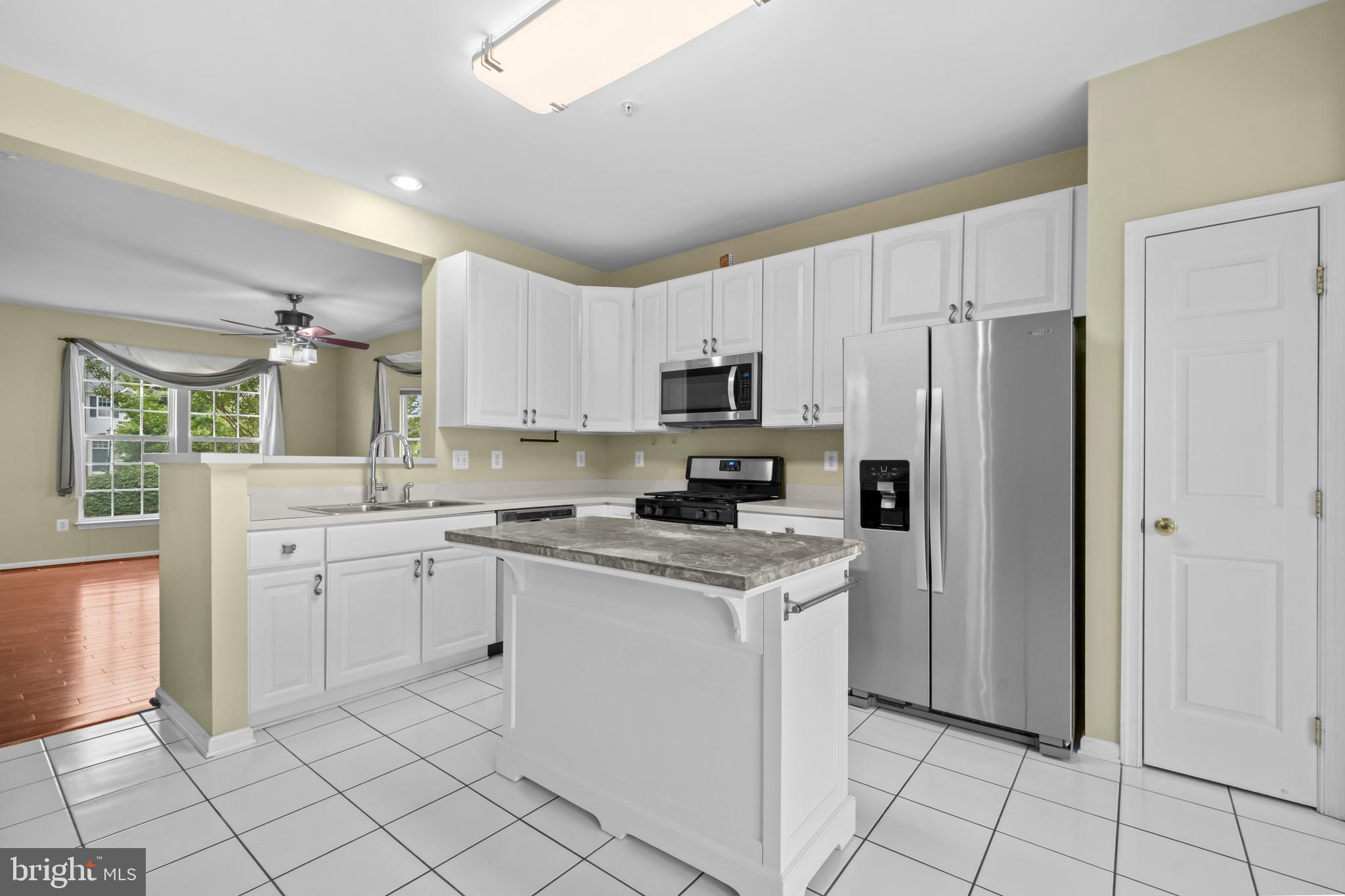 KINGSVIEW RIDGE - Residential