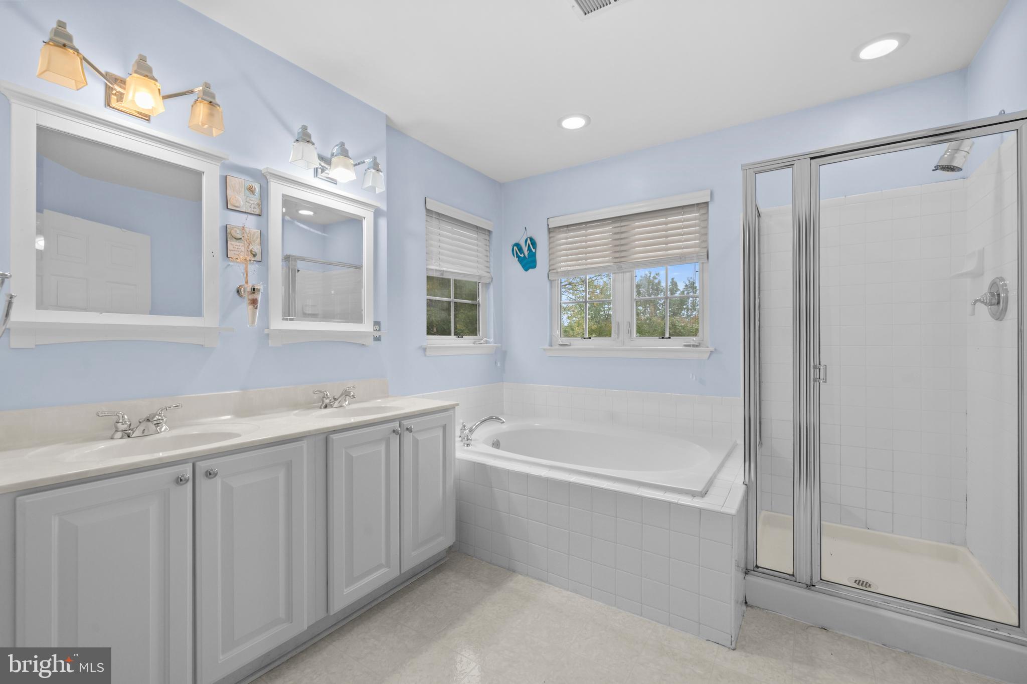 KINGSVIEW RIDGE - Residential