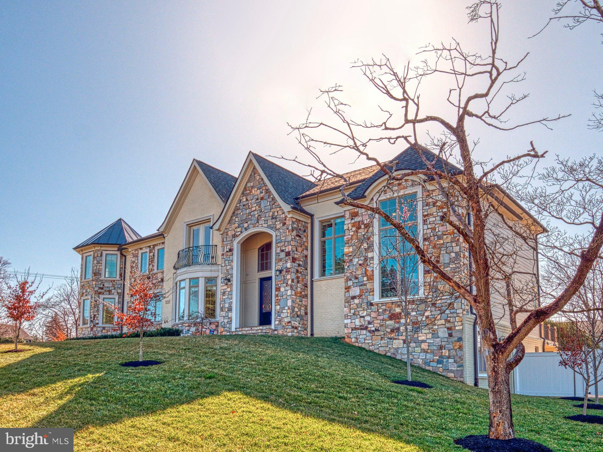 BROYHILL LANGLEY ESTATES - Residential