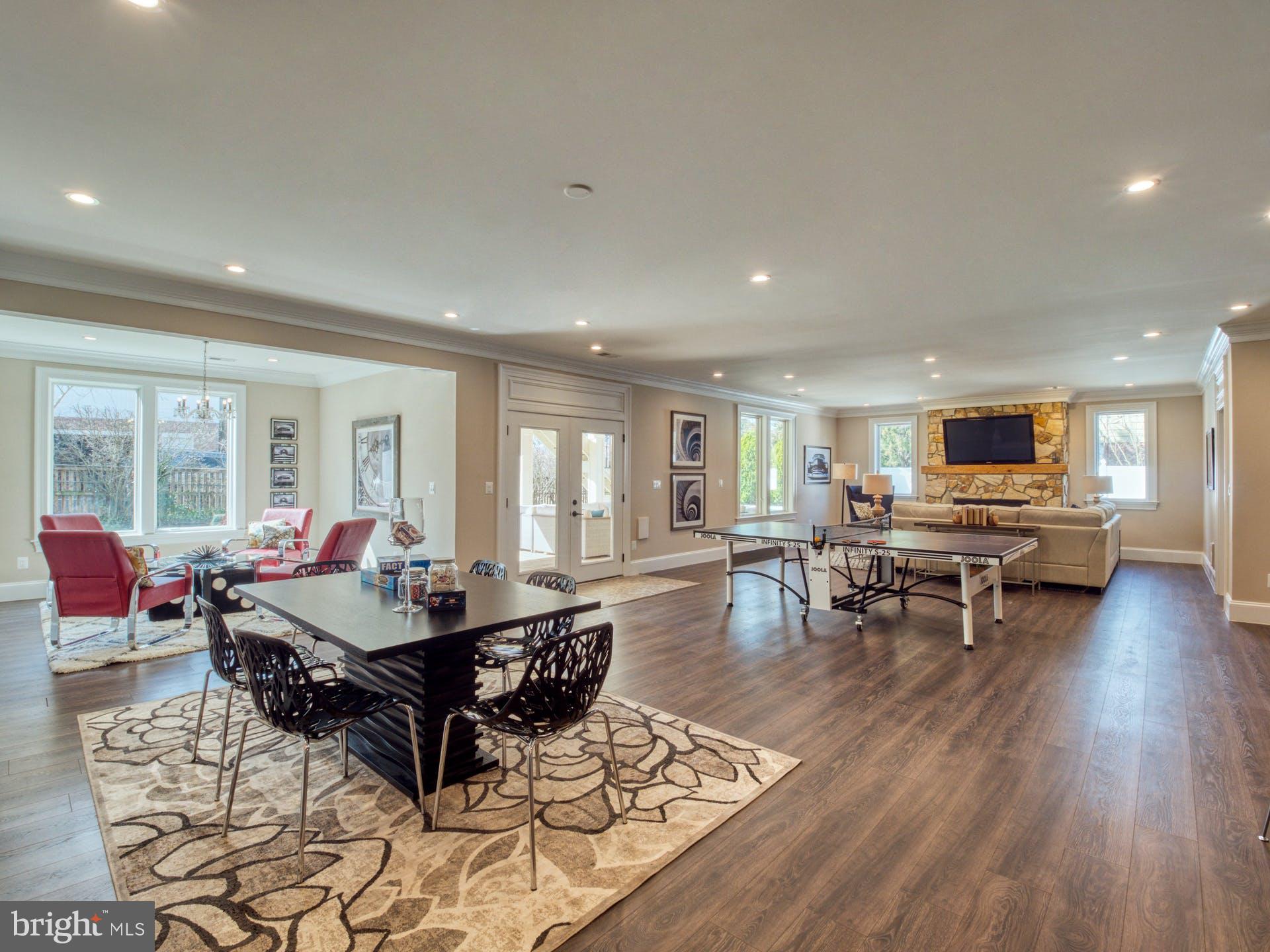 BROYHILL LANGLEY ESTATES - Residential