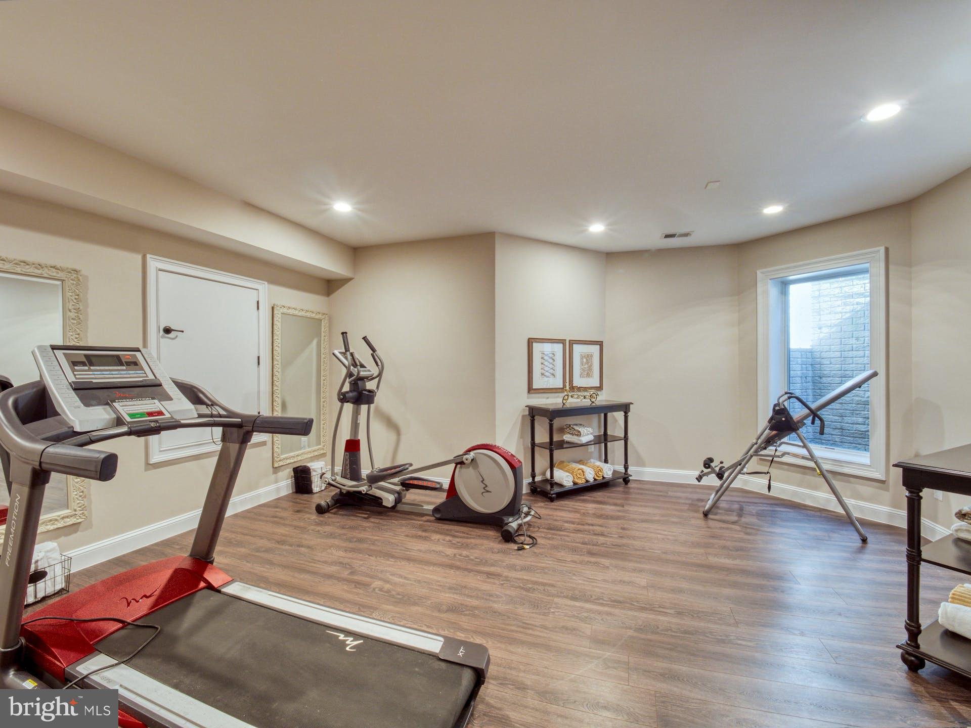 BROYHILL LANGLEY ESTATES - Residential