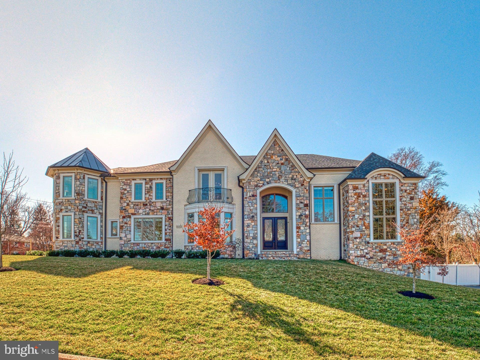 BROYHILL LANGLEY ESTATES - Residential