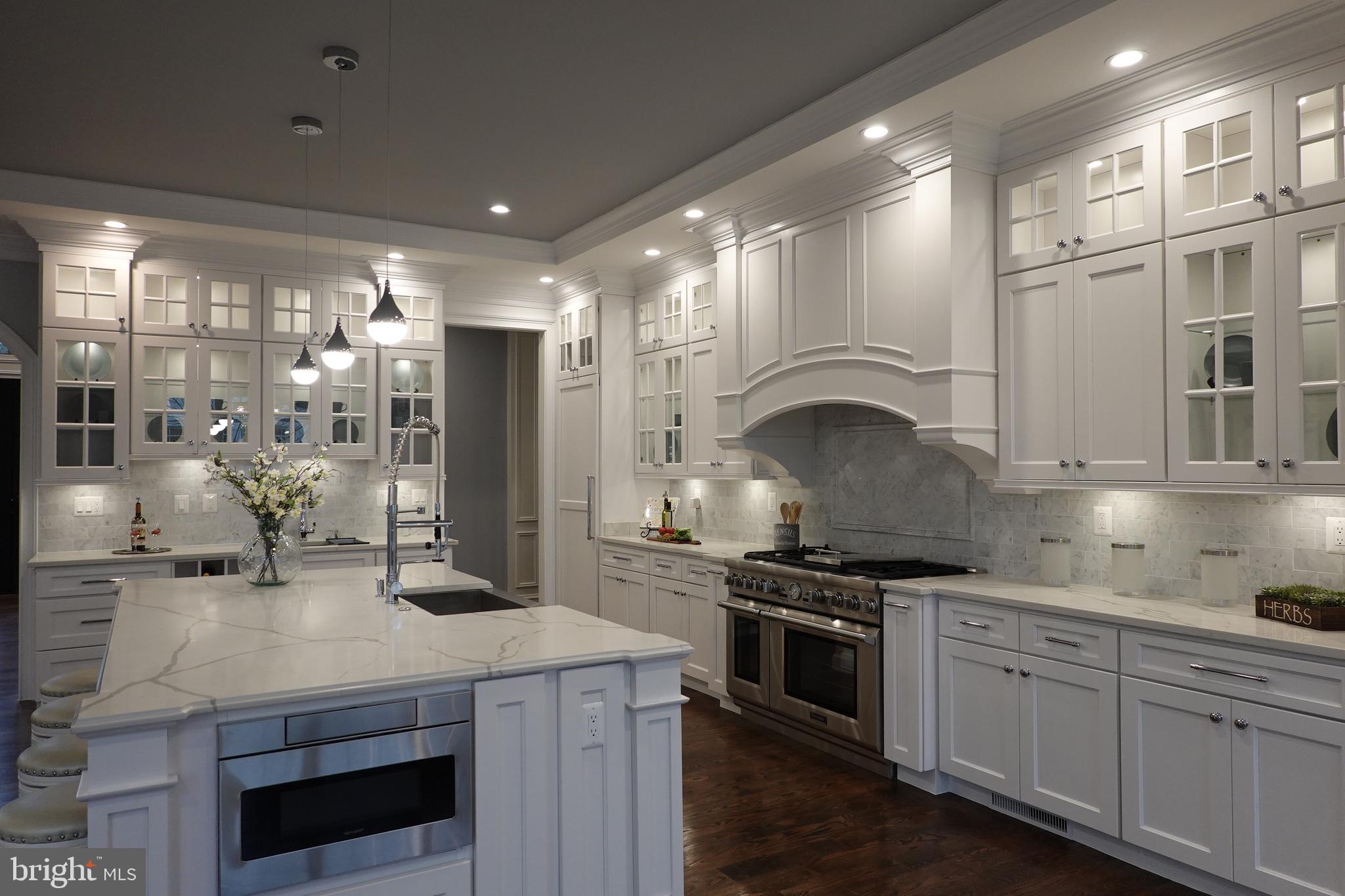 BROYHILL LANGLEY ESTATES - Residential