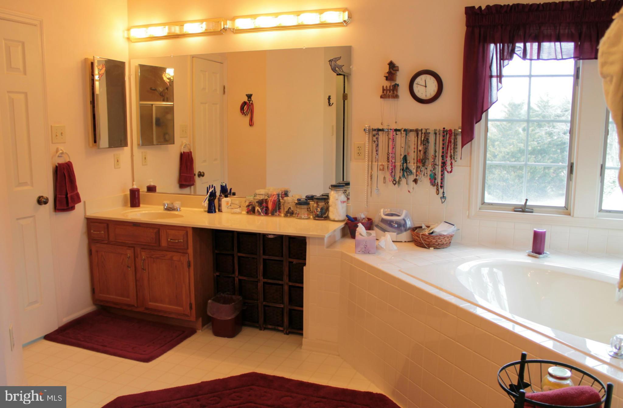 HIGHLAND VIEW ESTATES - Residential