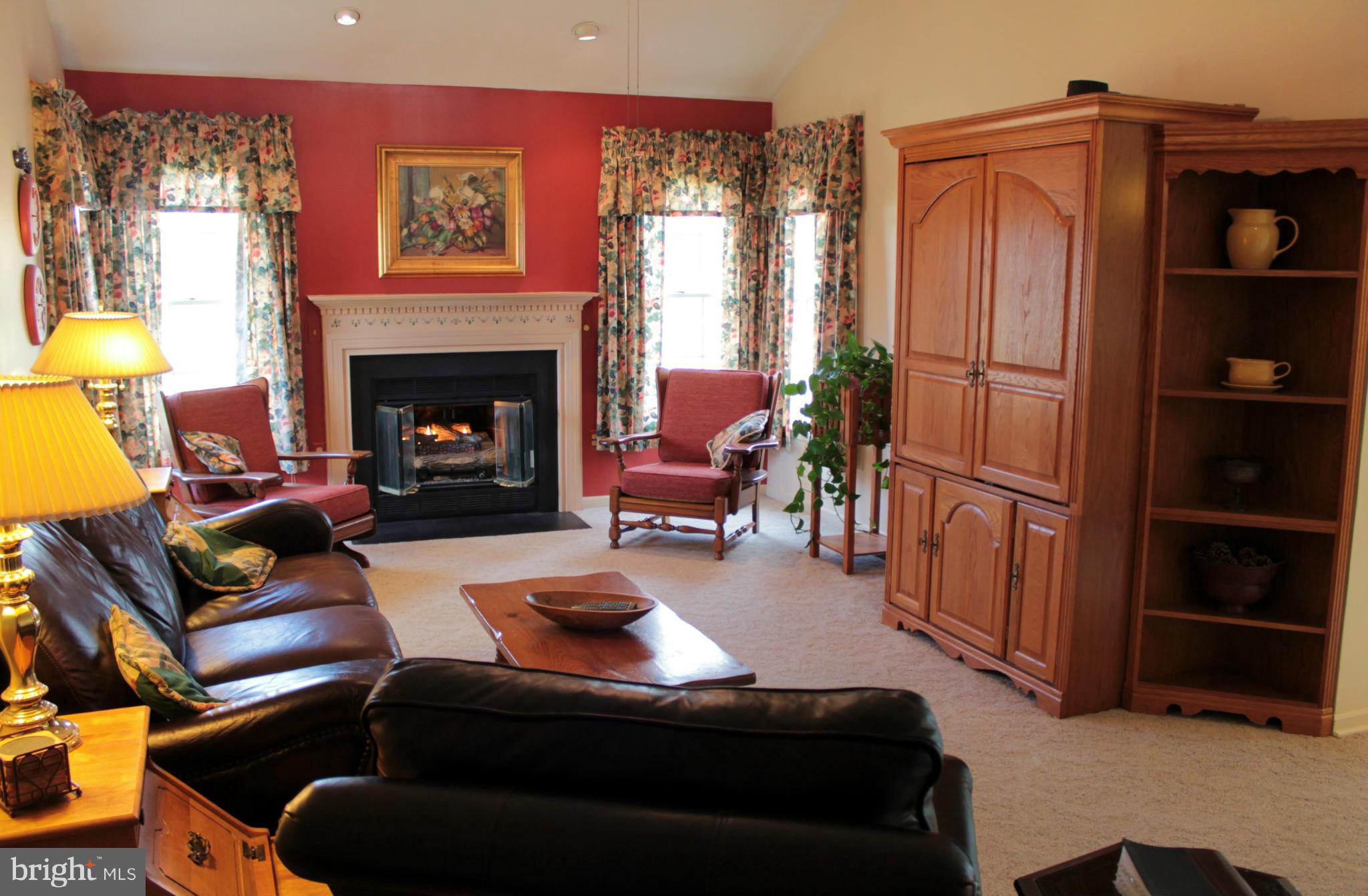 HIGHLAND VIEW ESTATES - Residential