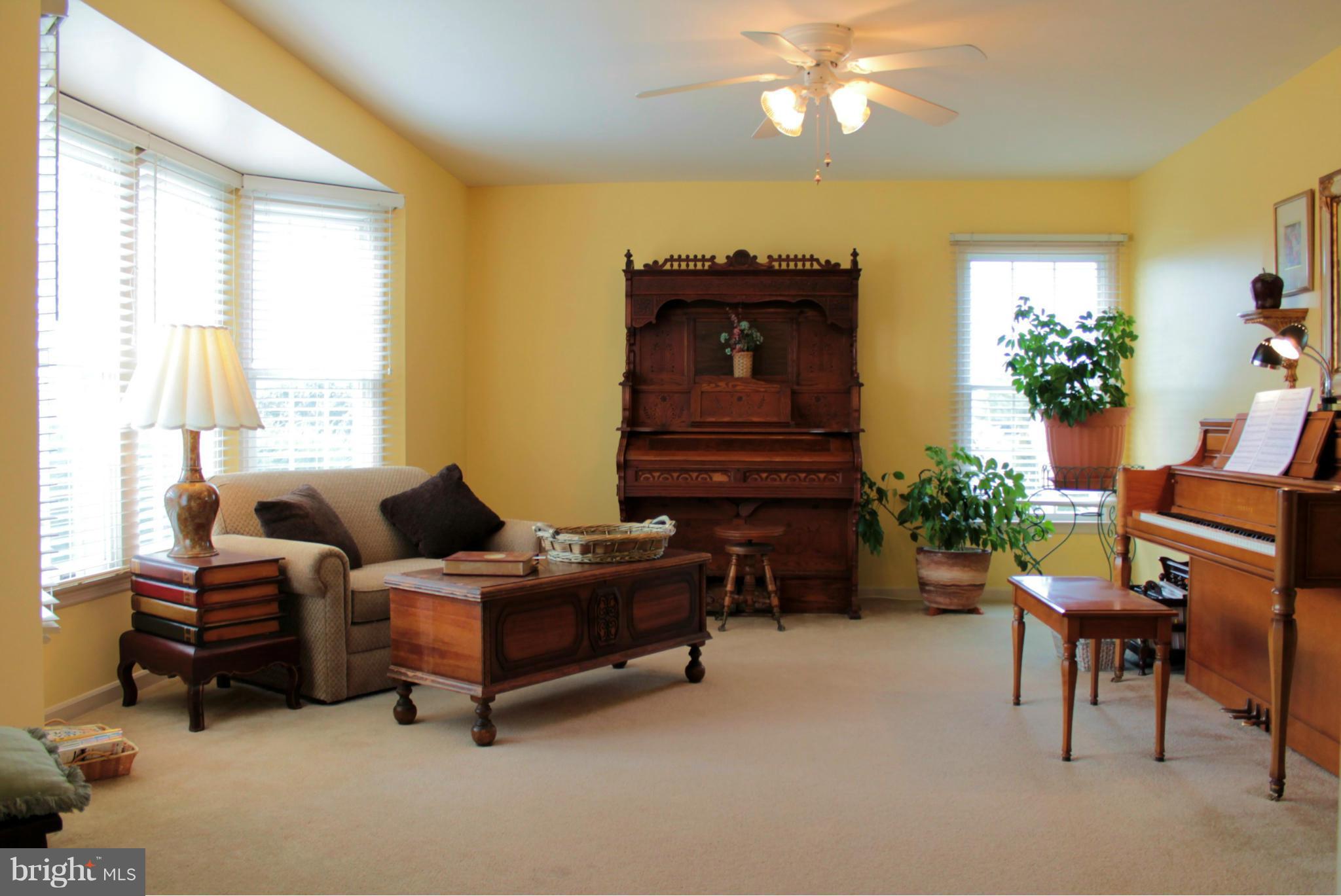 HIGHLAND VIEW ESTATES - Residential