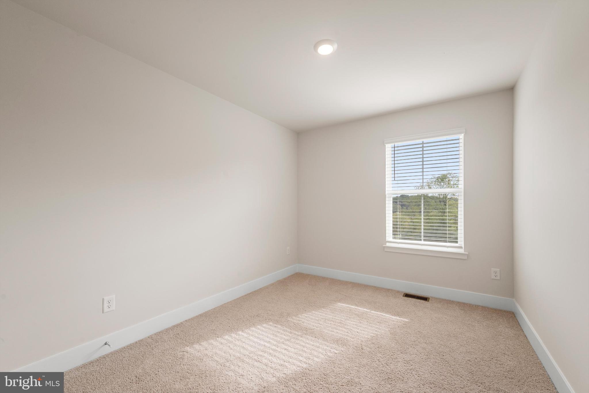 RETREAT AT WINDING CREEK - Residential Lease