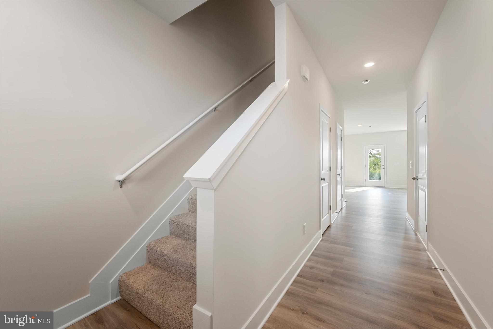 RETREAT AT WINDING CREEK - Residential Lease