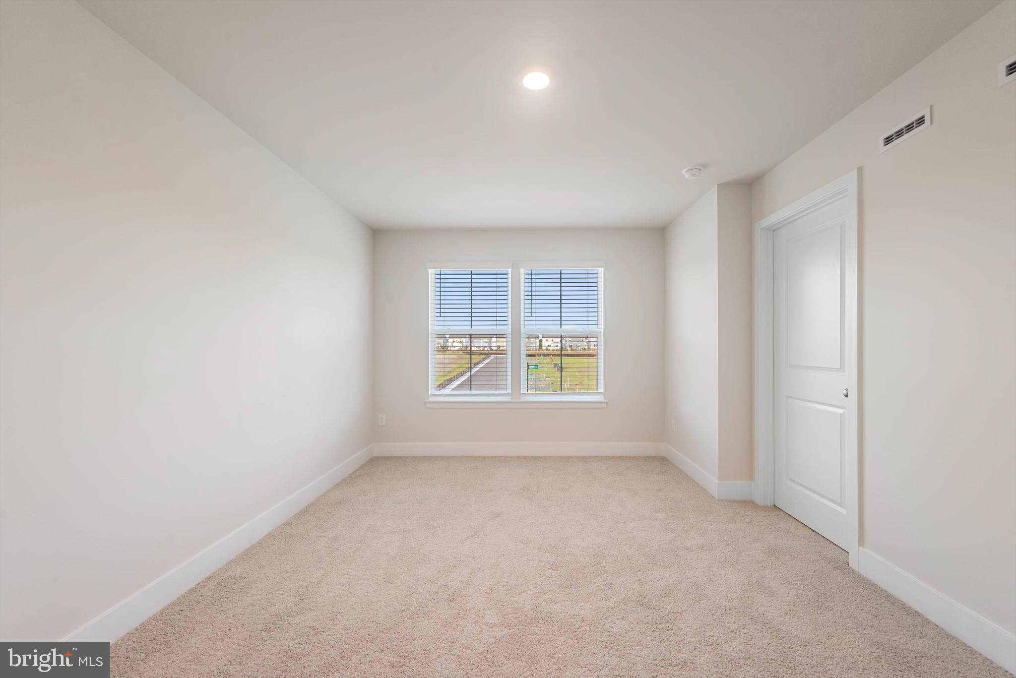 RETREAT AT WINDING CREEK - Residential Lease