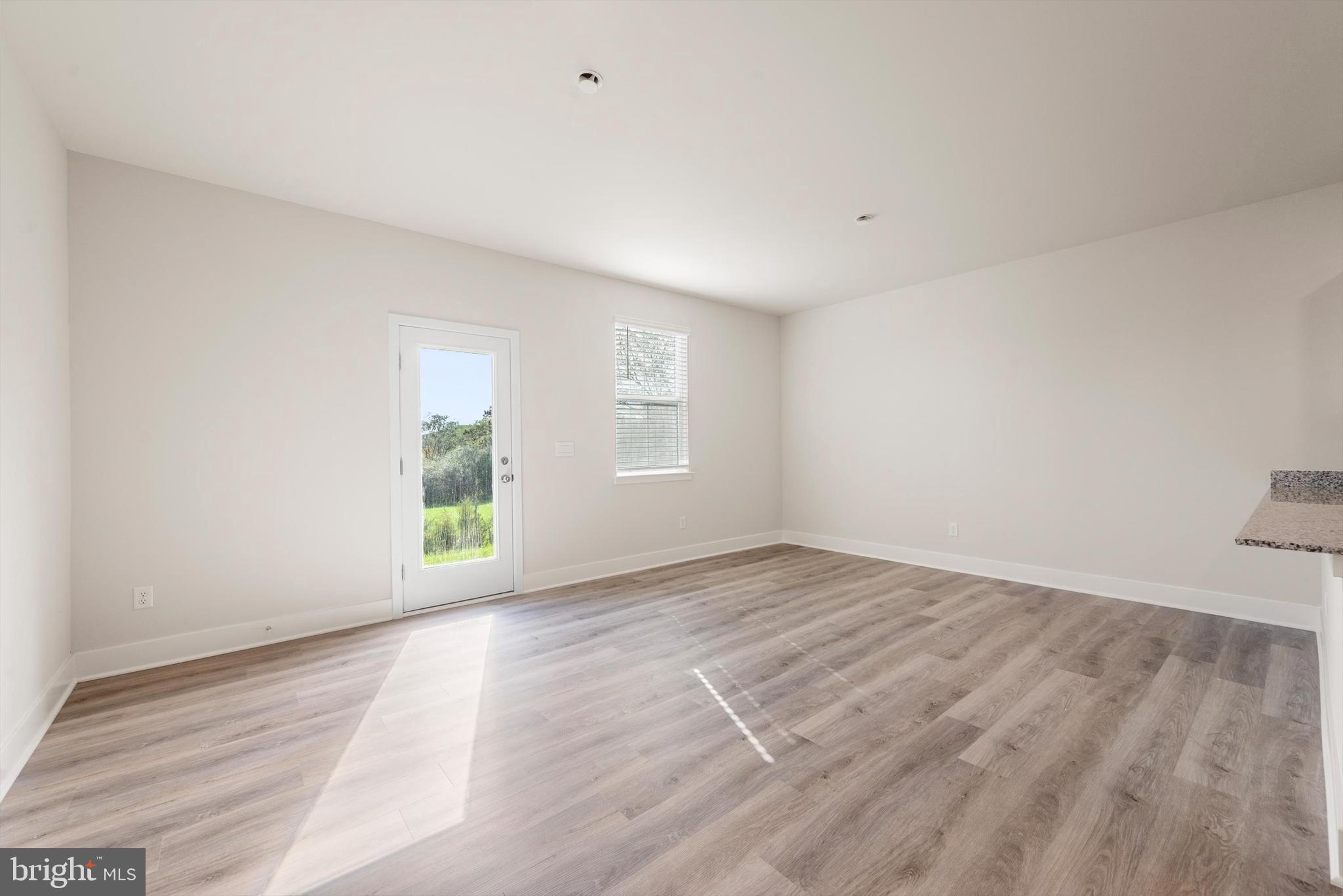 RETREAT AT WINDING CREEK - Residential Lease