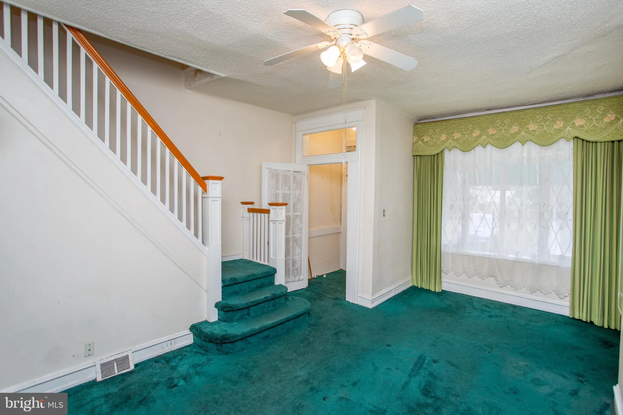 Philadelphia, Pennsylvania 19121, United States, 3 Bedrooms Bedrooms, ,2 BathroomsBathrooms,Residential,Pending,41986