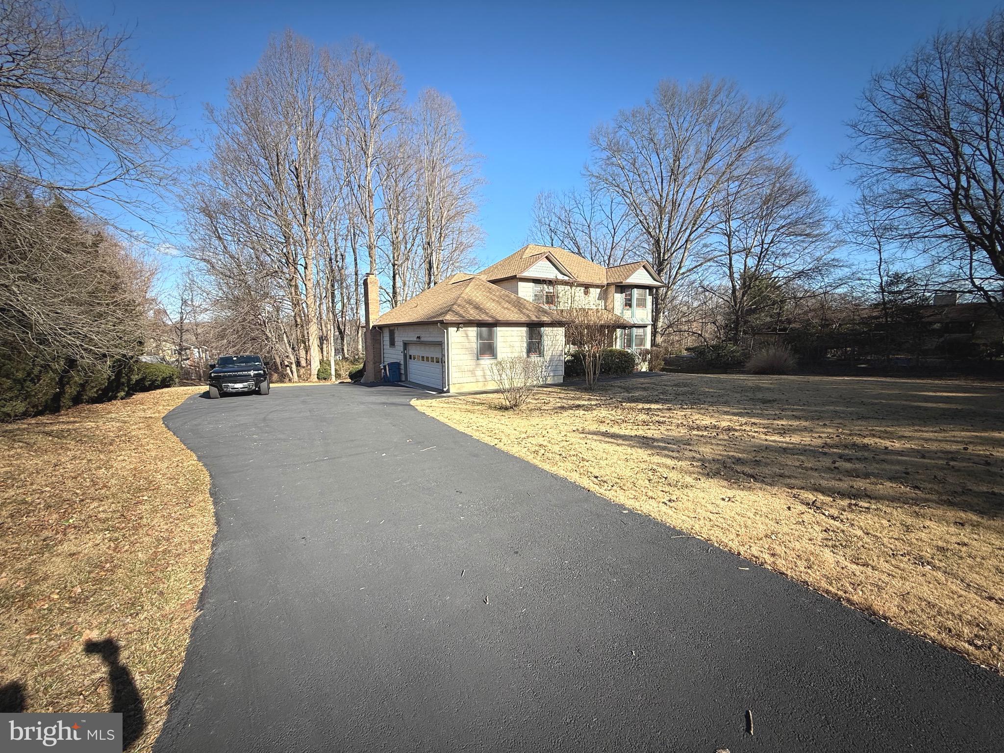 9608 BURKE VIEW AVENUE