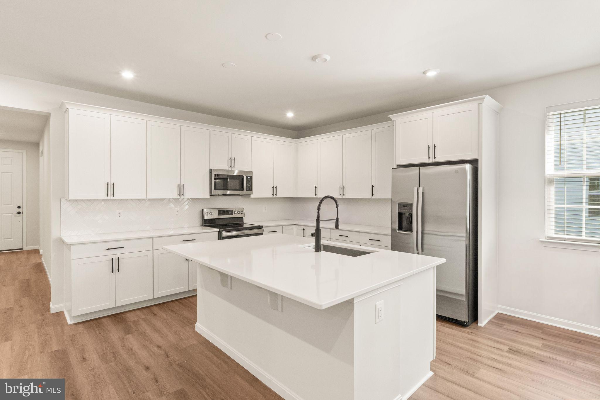 5009 GRAY FOX DRIVE