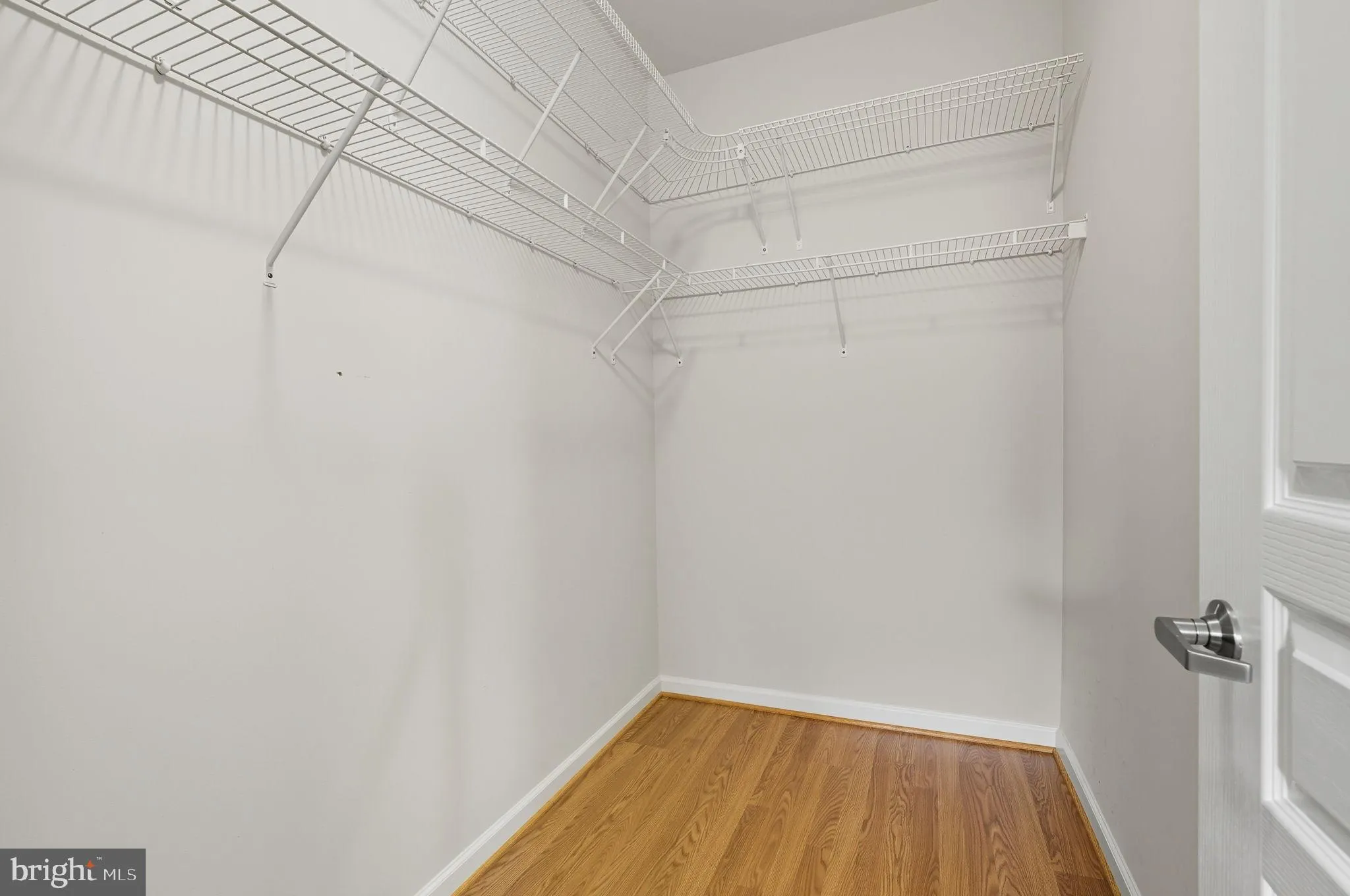 Reston, Virginia 20190, United States, 2 Bedrooms Bedrooms, ,2 BathroomsBathrooms,Residential,Pending,214265