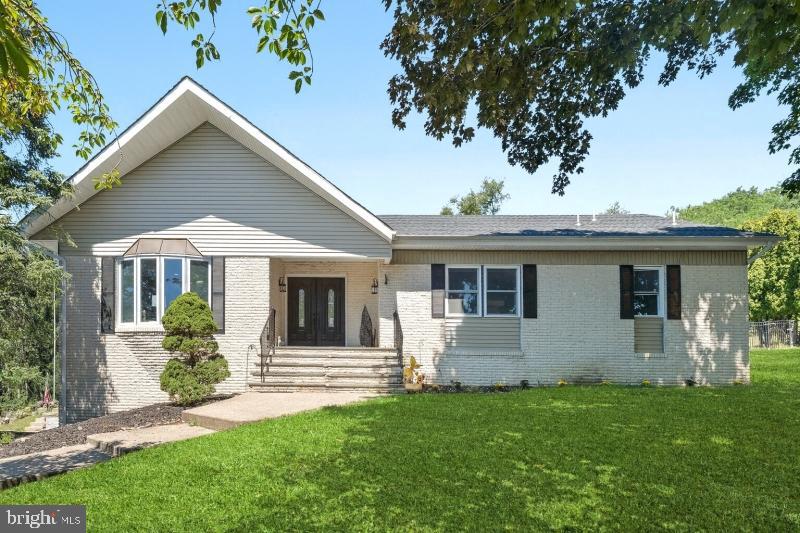 2 ROSSI DRIVE