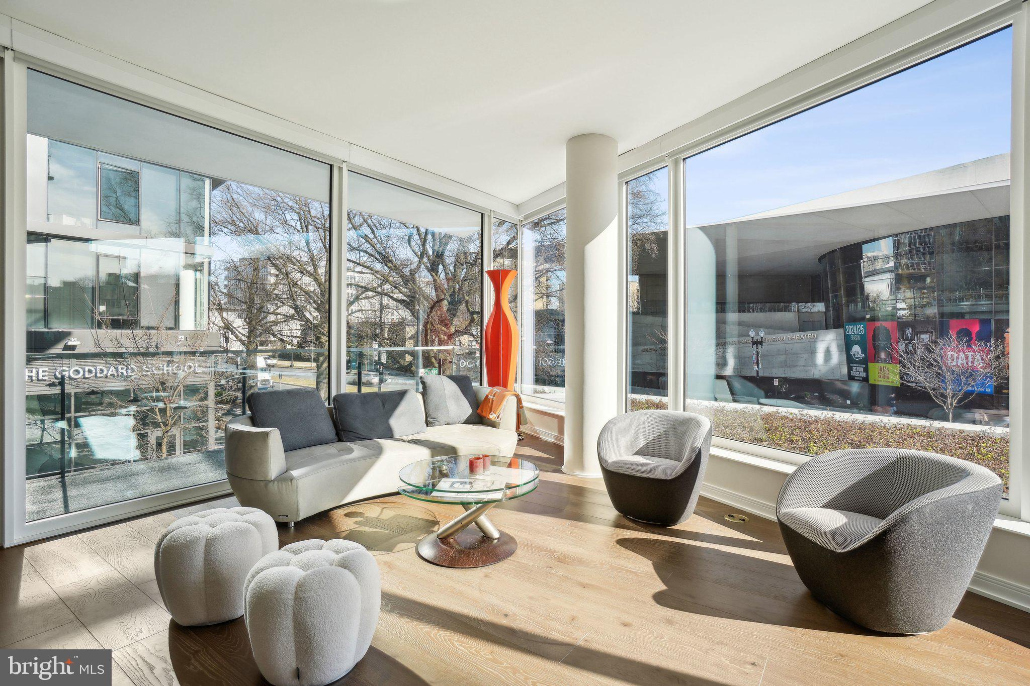 601 WHARF STREET SW 213