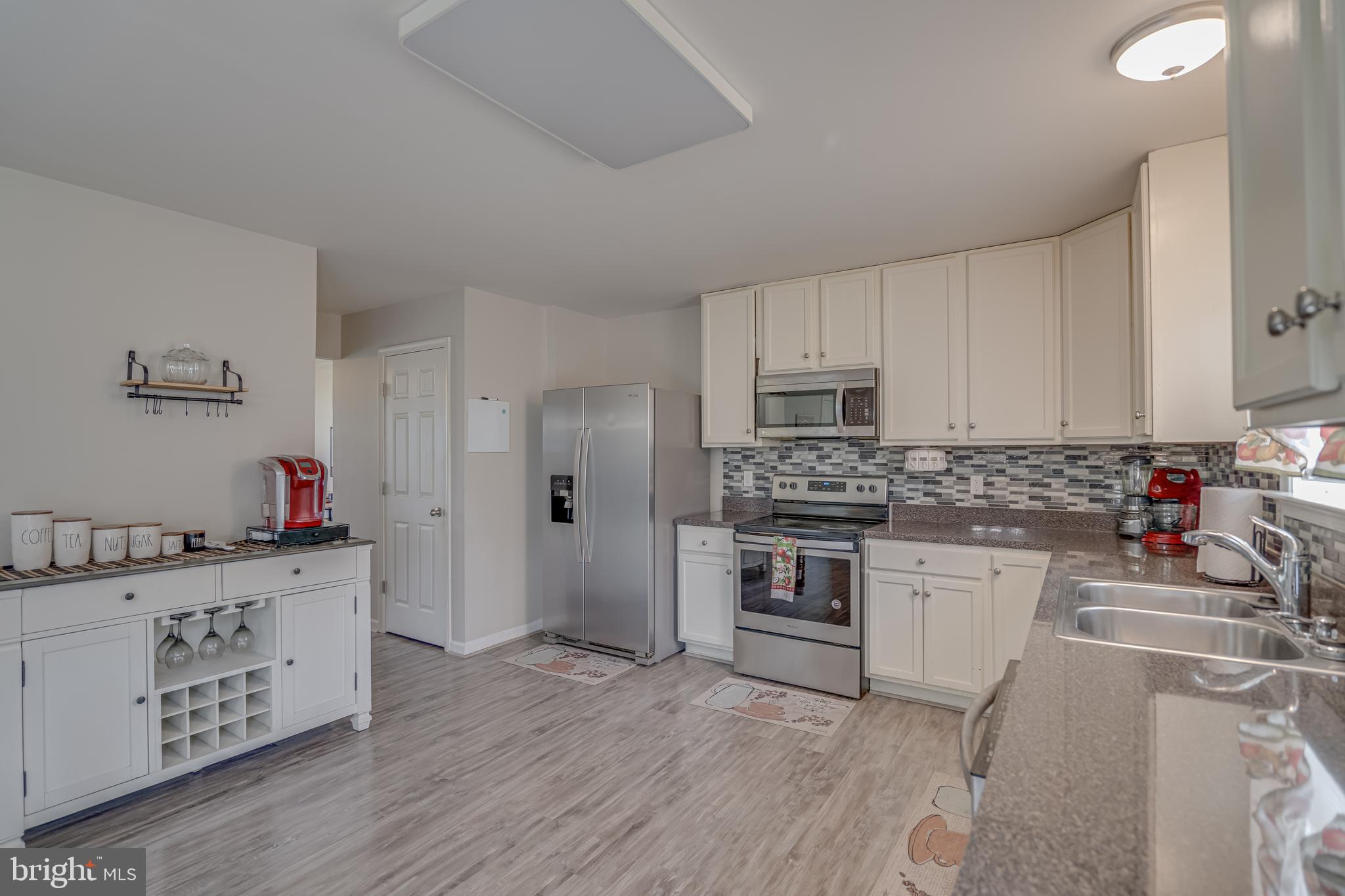 RIVERSIDE VILLAGES - Residential