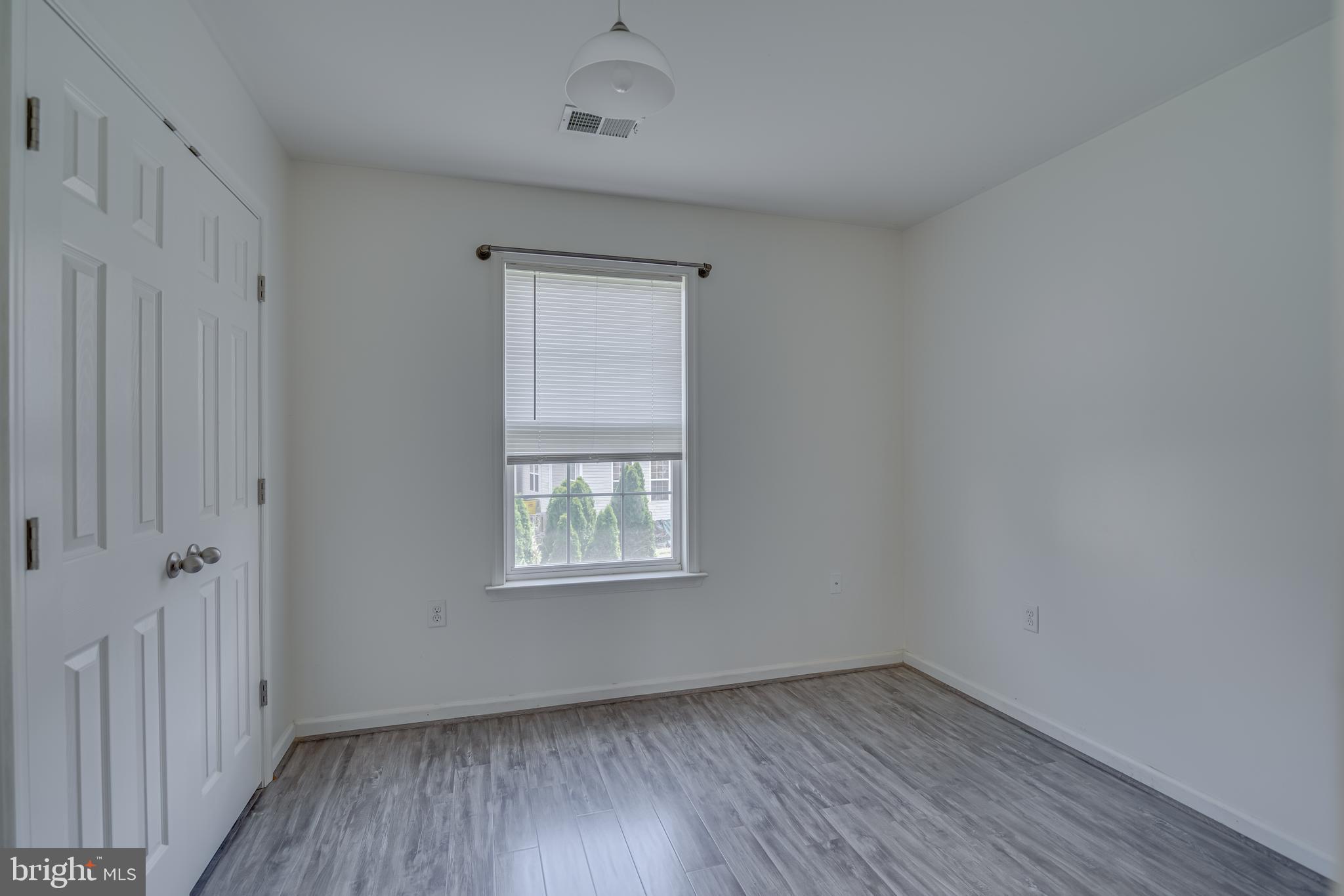 RIVERSIDE VILLAGES - Residential