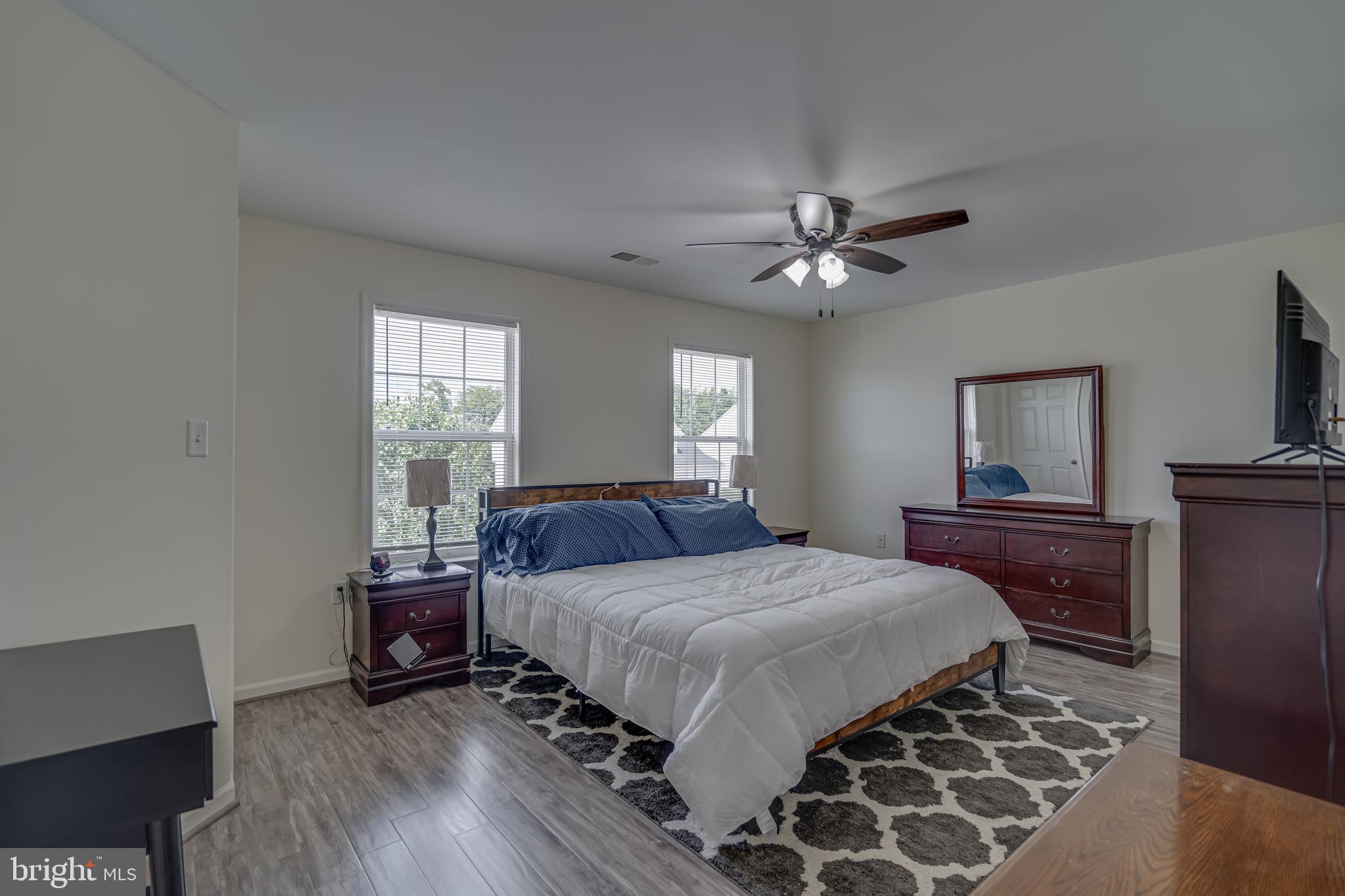 RIVERSIDE VILLAGES - Residential