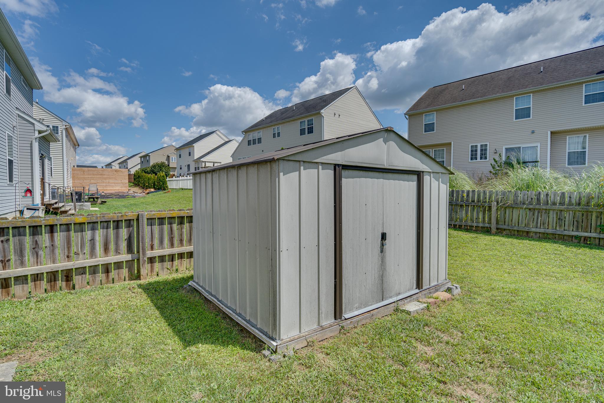 RIVERSIDE VILLAGES - Residential