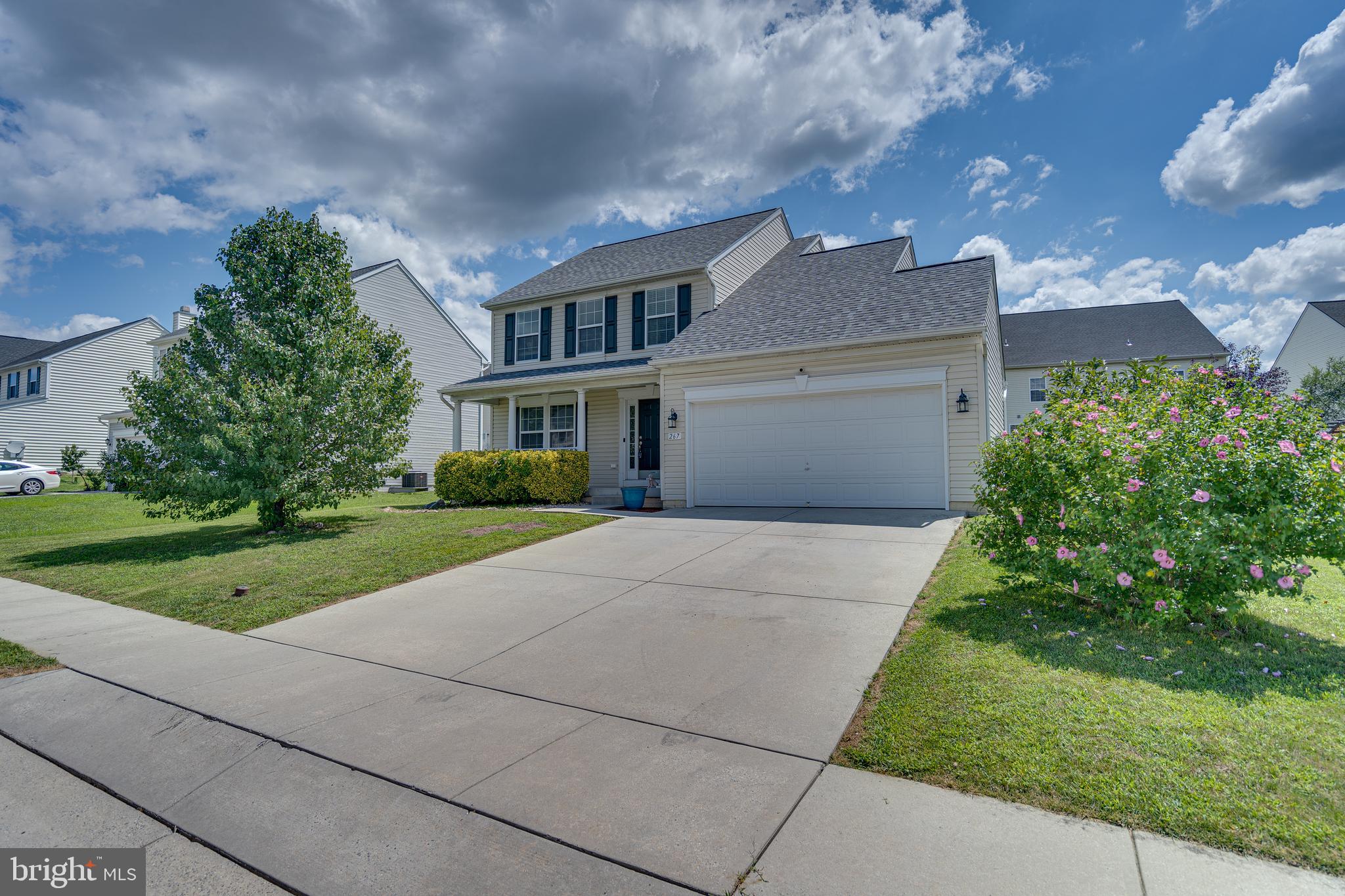 RIVERSIDE VILLAGES - Residential